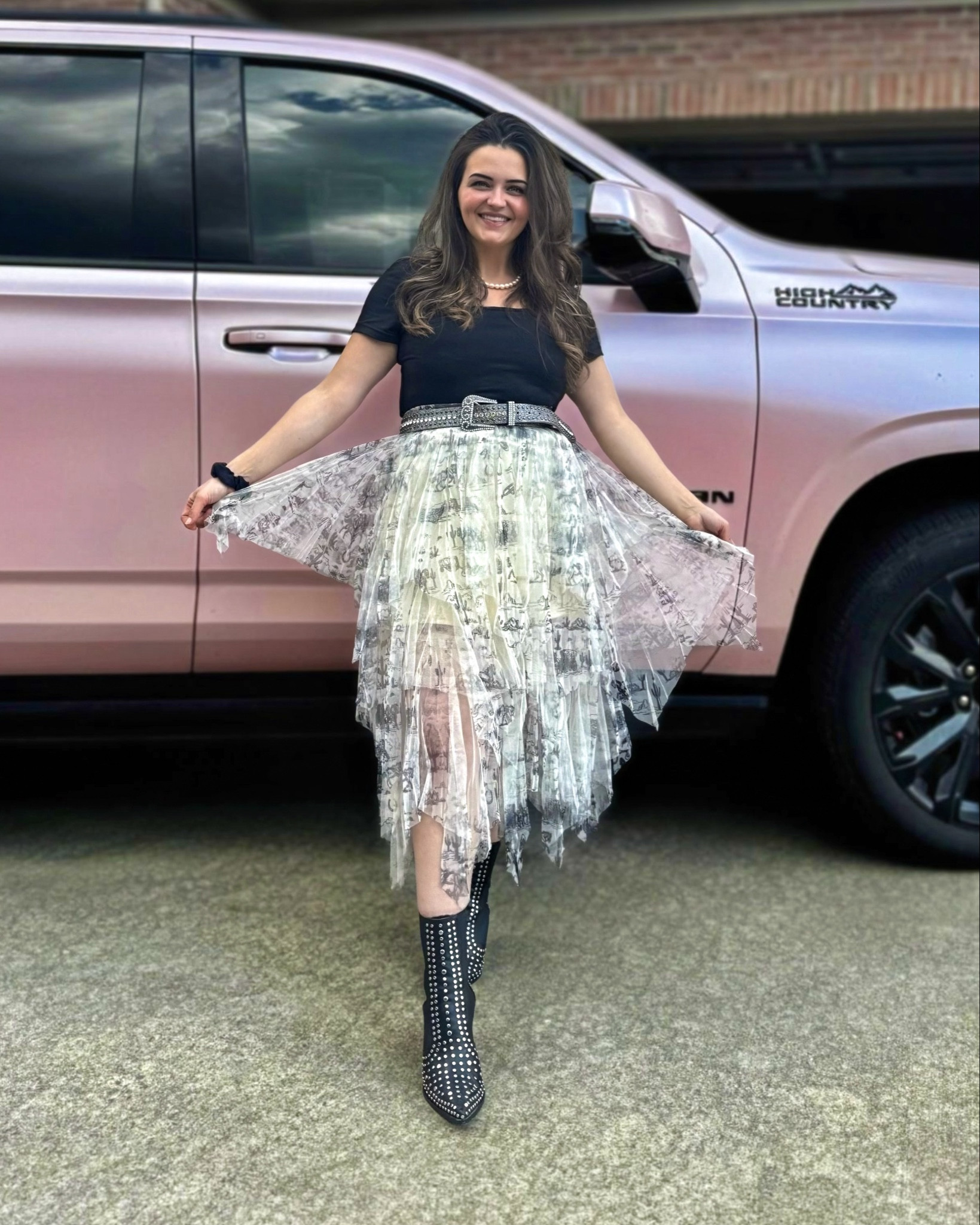 I’ve been dying to wear this cowgirl skirt!! This is at my friend’s boutique but I’ll attach similar. Also, I bought this belt & boots from Buckle YEARS ago…I found super similar that I attached. Super cute!🖤🐎 My pearls my husband bought at a jewelry store so I can’t link those.🤍

#LTKPetite #LTKFallSale #LTKStyleTip