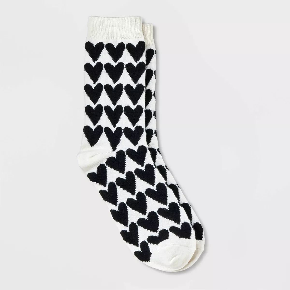 Women's Heart Valentine's Day Crew Socks - Ivory/Black 4-10 | Target