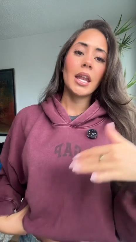 This Gap hoodie is fuzzy on the inside and the quality is insane 🤎  

 #LTKSeasonal #LTKActive #LTKU