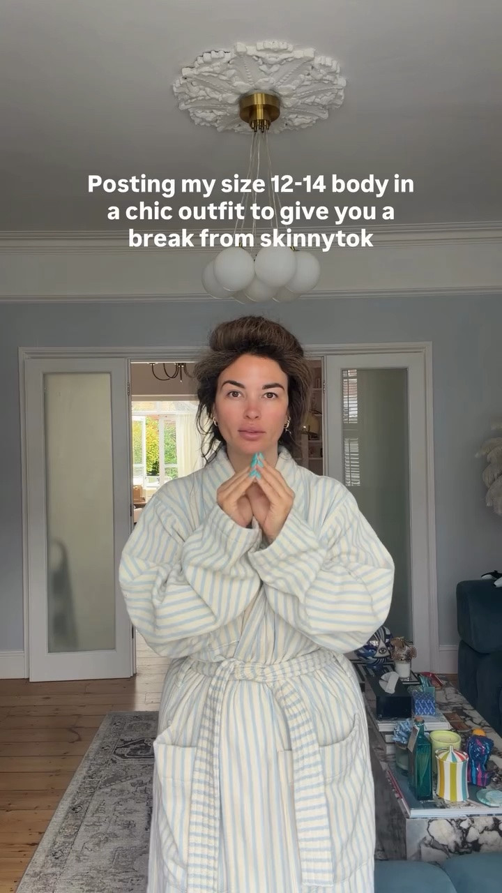 For the girlies who need a break 🫶
P.S. it’s my birthday week and the festivities began today 🎂

If you would like the outfit links comment SHOP…wearing size XL trousers & top 

#midsize #midsizegals #midsizefashion #bodypositivity