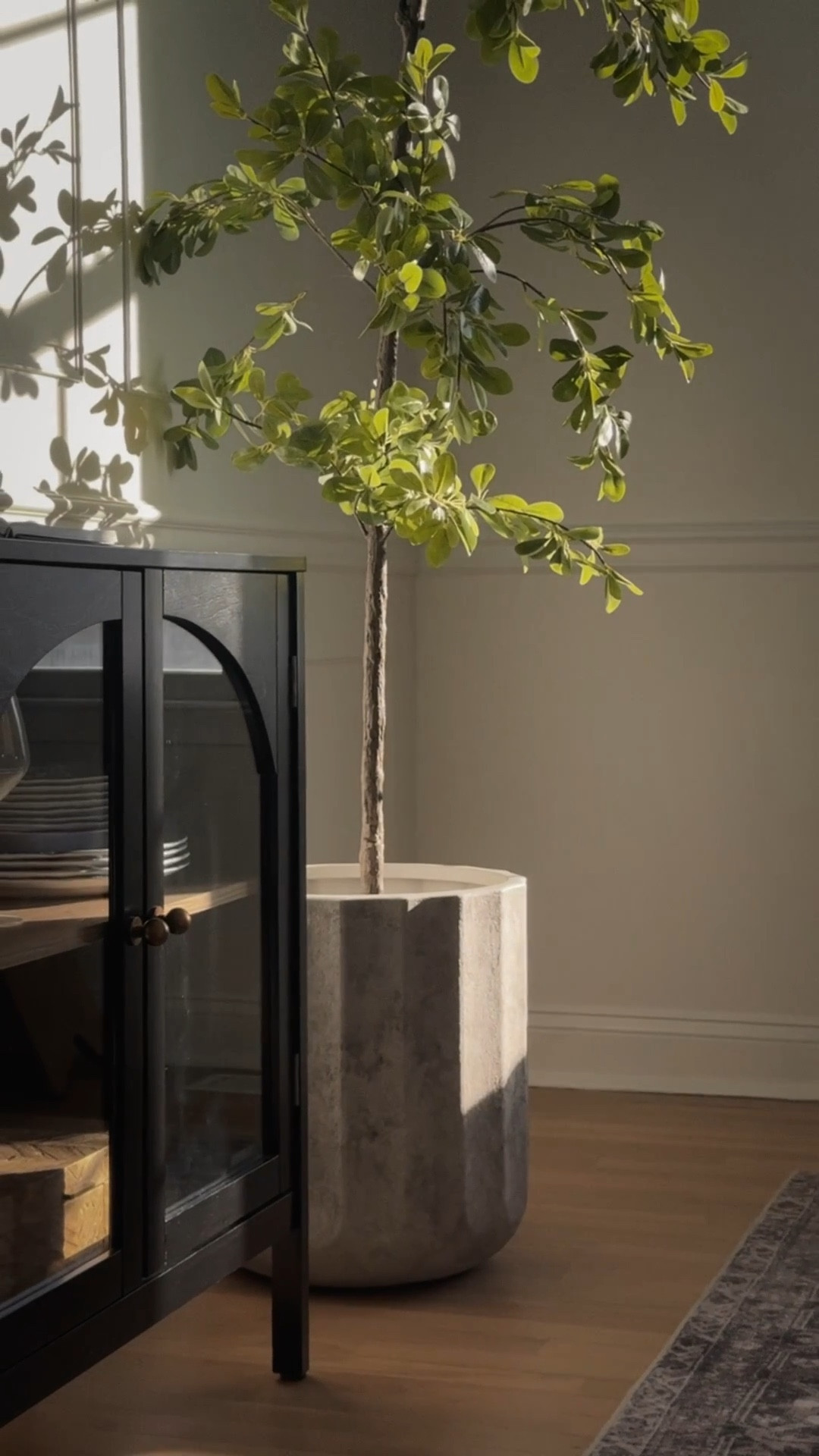 Faux olive tree, fake tree, olive tree planter, spring decor, living room decor, bedroom decor, dining room decorr

#LTKHome