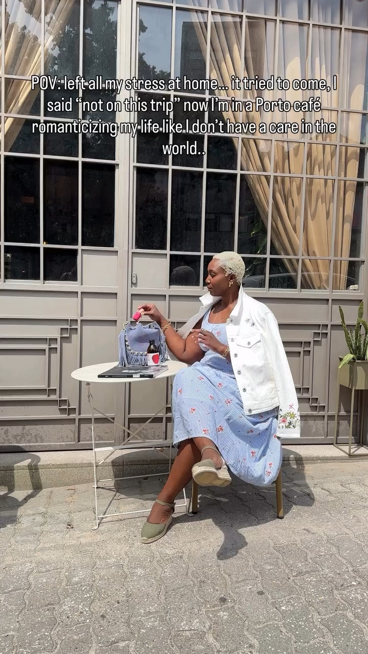 Serving soft life with a side of “don’t text me about stress” 💅☕️
cute dress, clear mind, and absolutely no responsibilities in sight ✨

Comment - outfit to get the link in your dm. 

#porto #citybreakoutfits #curvyfashionblogger
