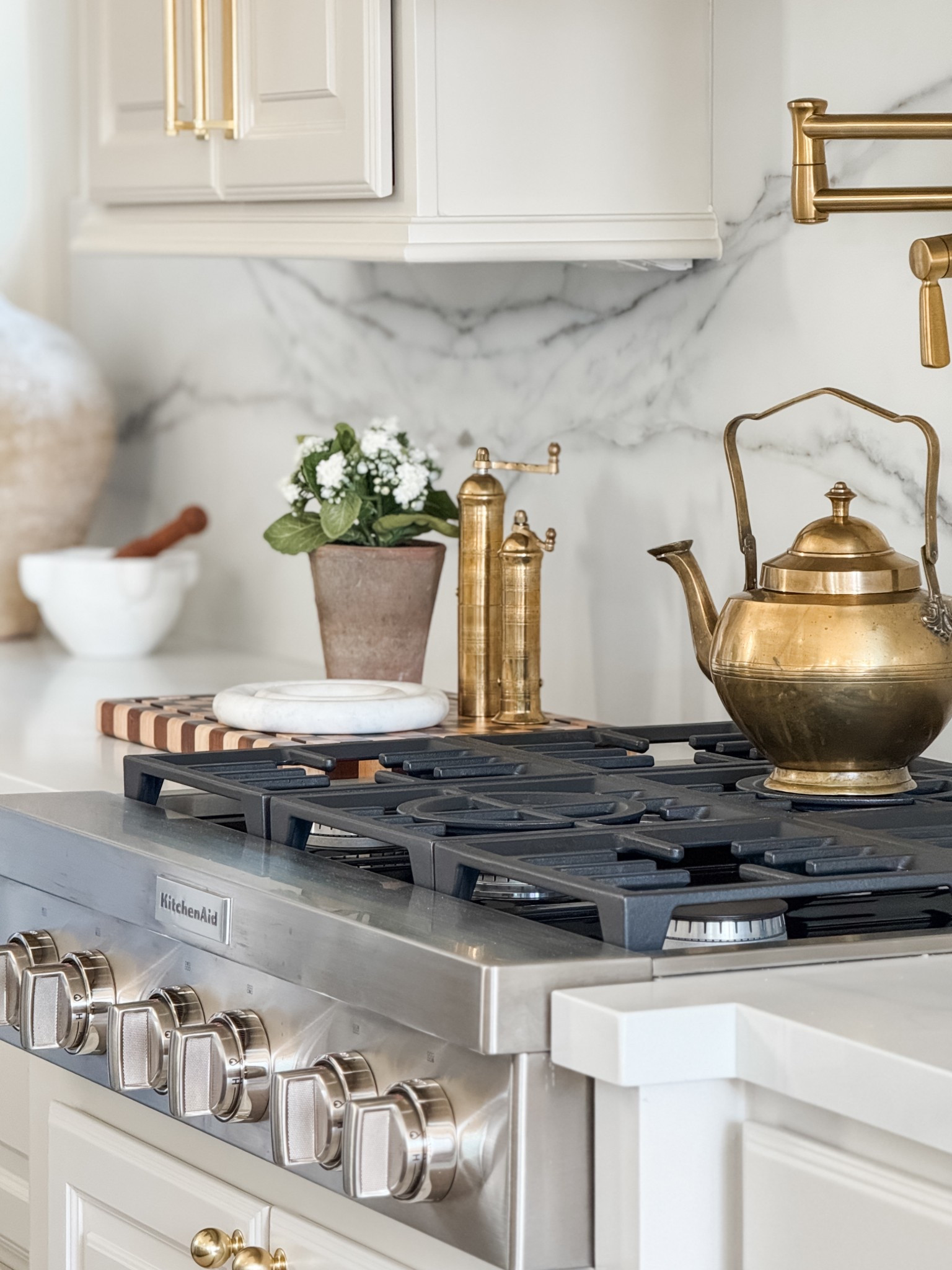 spring kitchen vibes / neutral spring kitchen / spring mornings in the kitchen / seasonal kitchen refresh / cozy spring kitchen / light and bright kitchen / organic textures in the kitchen / fresh spring kitchen styling / spring coffee corner / spring breakfast moments / spring kitchen details / everyday spring kitchen / springtime baking at home / kitchen refresh with LTK / soft spring tones in the kitchen / airy spring kitchen feel / spring kitchen inspiration / spring kitchen decor / spring mornings around the kitchen island / kitchen styling for spring

#LTKStyleTip #LTKSeasonal #LTKFindsUnder100