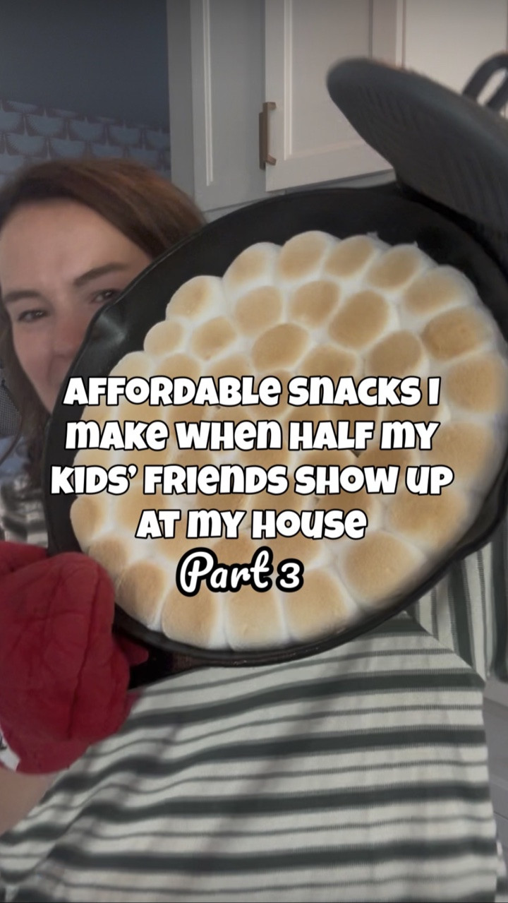 Want s’more?!

I mean, s’mores & summer go hand in hand, but we don’t have a big fire pit AND also roasting mallows with that many kids sometimes feels stressful, soooo enter s’mores dip!

Whip it up real quick for all those kids at your house & enjoy 🔥 

Recipe:
•Graham crackers
•Marshmallows
•Hershey’s chocolate (or whatever chocolate you like for s’mores - Reese’s, Reese’s oreo, Hershey chocolate caramel) 

1. Preheat your over to 375. Grease your Pan. 
2. Line your pan with the chocolate of choice! Do all one or combine some, BUT, Lay them flat in the pan. DO NOT OVERLAP the pieces or they melt weird. 
3. Cover the top with mallows. Place them close together! I needed 2 bags for my huge cast iron
4. Bake 8-10 min. I check it around 5 min so the mallows don’t burn. Mine *usually* bakes closer to 8 min.
5. Pull out and serve warm using graham crackers to dip. (let it cool a little so the pan isn’t super hot when you serve)
6. SCARF!