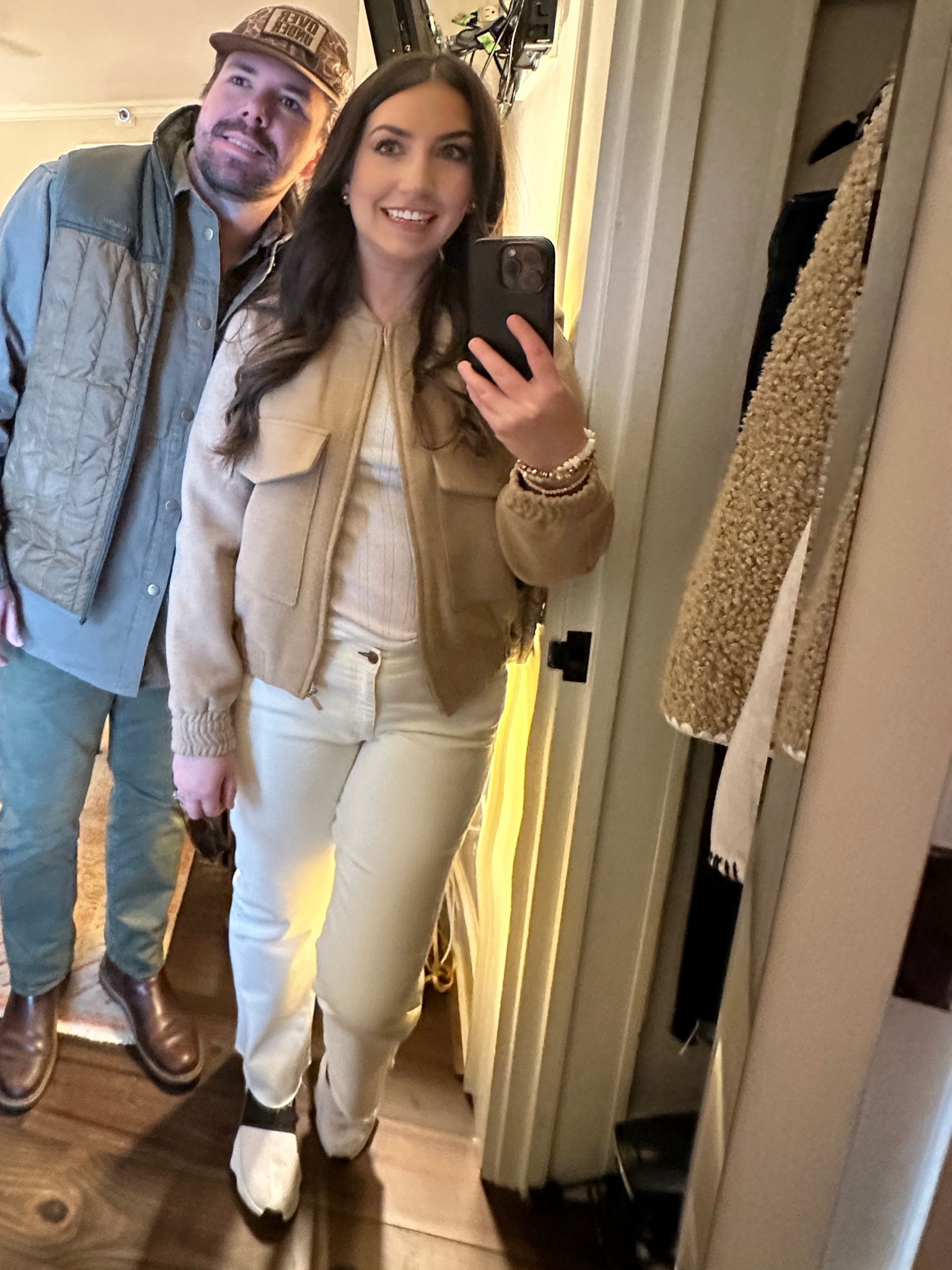 This is the perfect look for running around and getting those errands done! 🤎🤍 Cozy, cute & comfy!

Ivory pants, white pants, white jeans, off white jeans, tan jacket, lightweight jacket, cropped jeans, cropped jacket, coat, winter coat, winter jacket, babydoll tee, sneakers, cozy outfit, winter outfit, casual clothes 

#LTKSeasonal #LTKstyletip #LTKsalealert