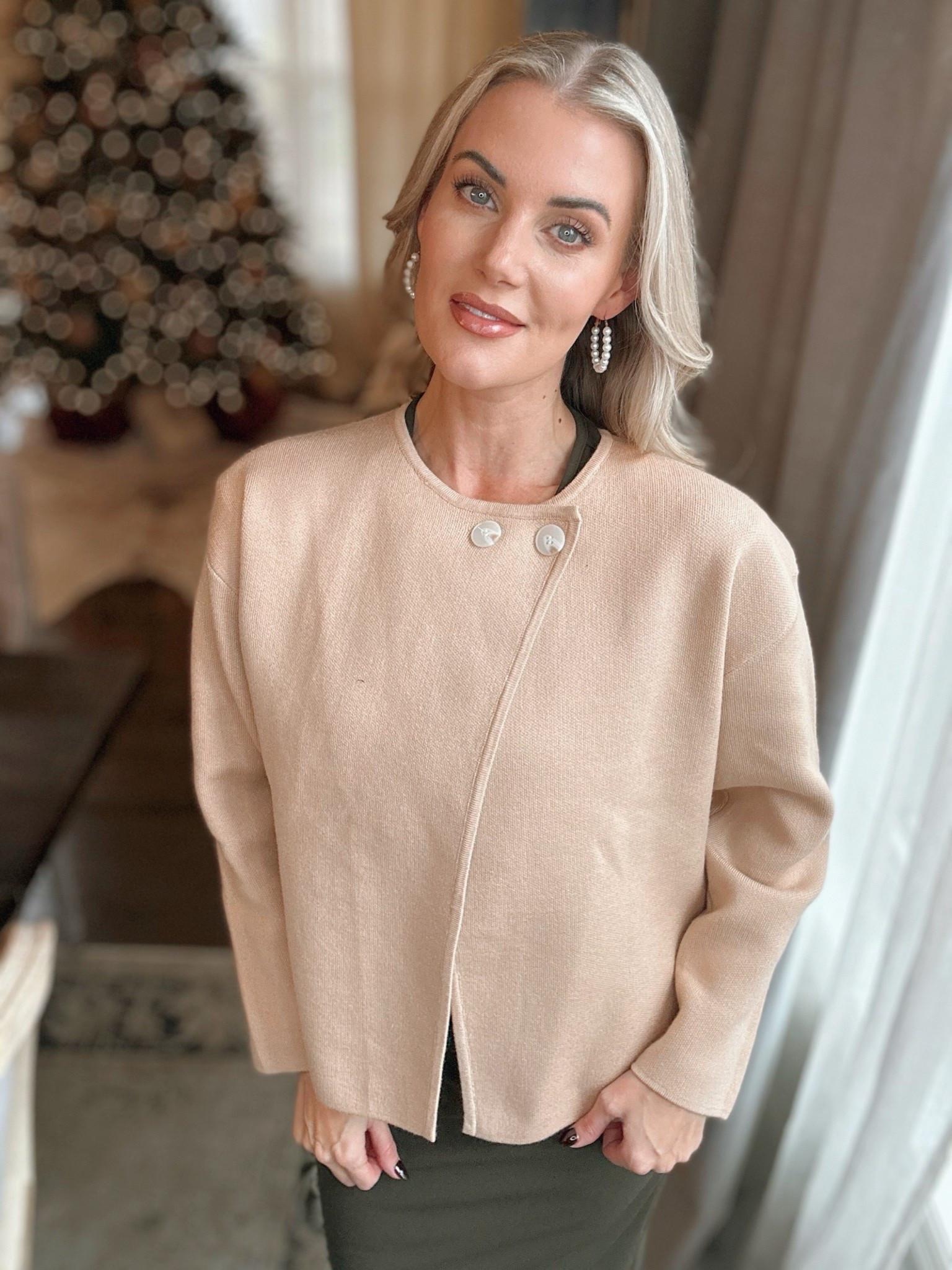 Amazon Black Friday sale - Cropped Knit Sweater Blazer - 20% off with code: TXQJTH2T until 11/23 wearing a small #AmazonFashion

#LTKHoliday #LTKCyberWeek #LTKSaleAlert