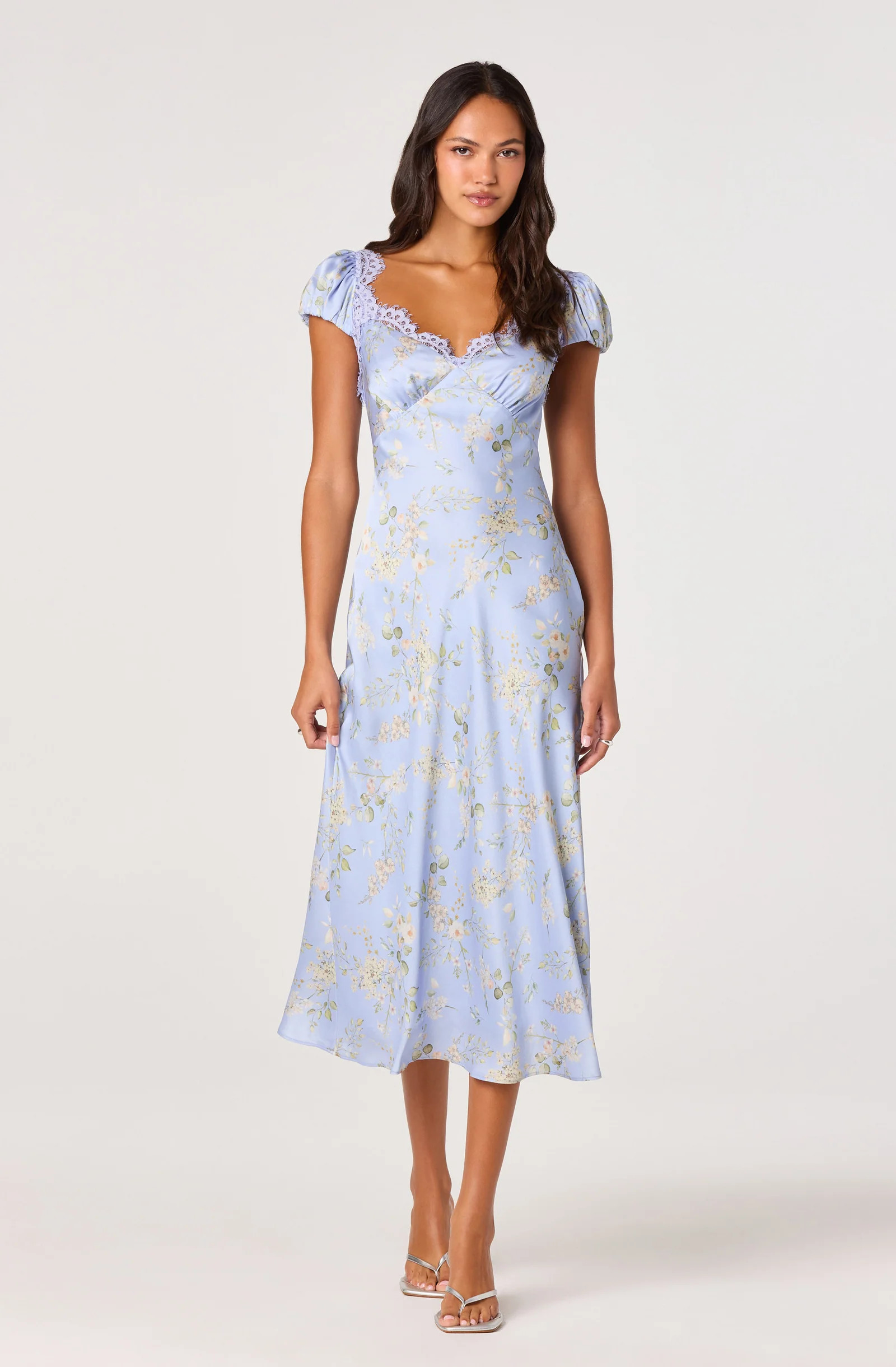 Makaela Puff Sleeve Floral Satin Midi Dress - Blue floral / L | ASTR The Label (US)