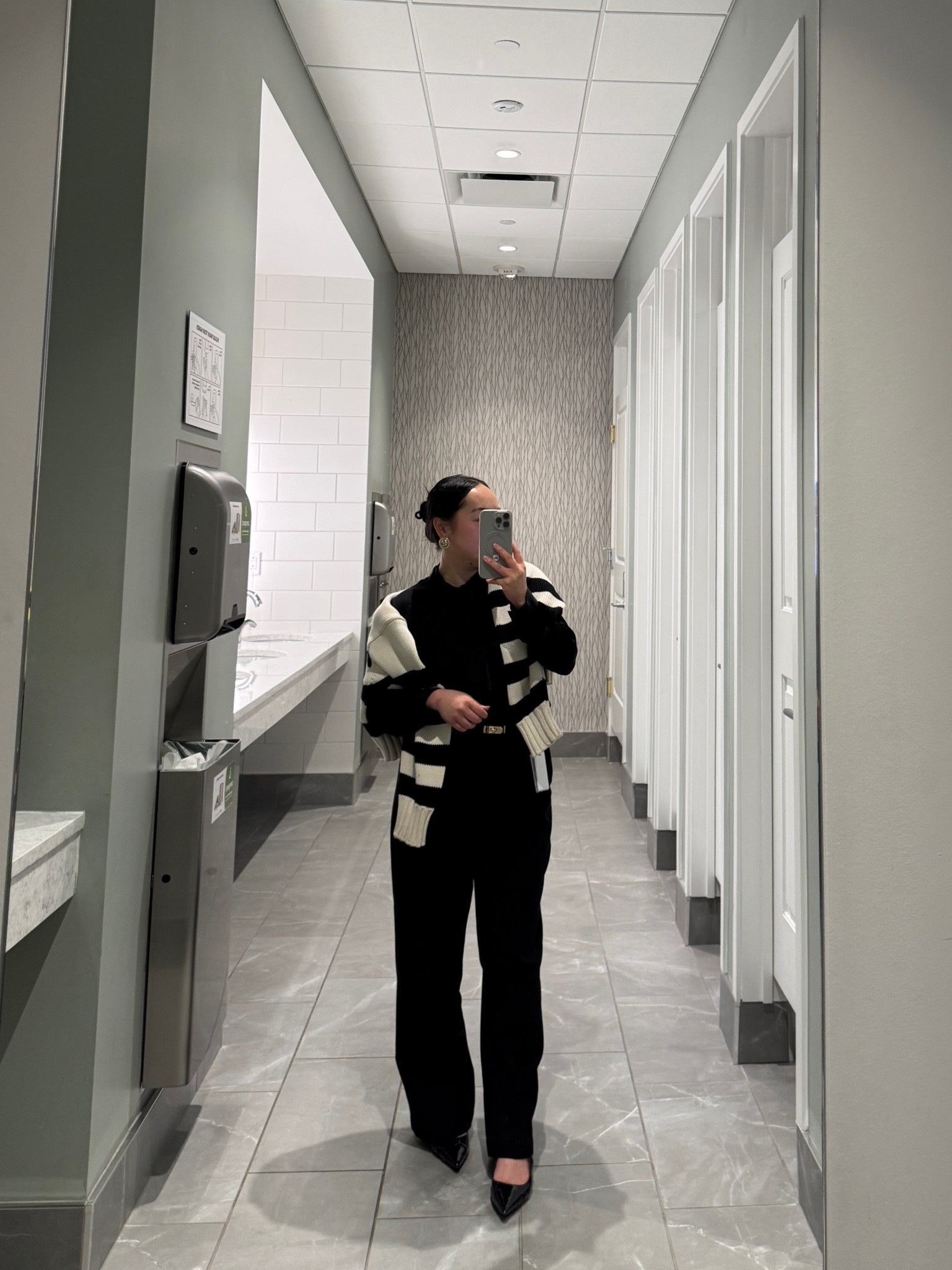 Business casual | corporate work ootd | office outfits

#LTKPetite #LTKWorkwear #LTKFindsUnder100