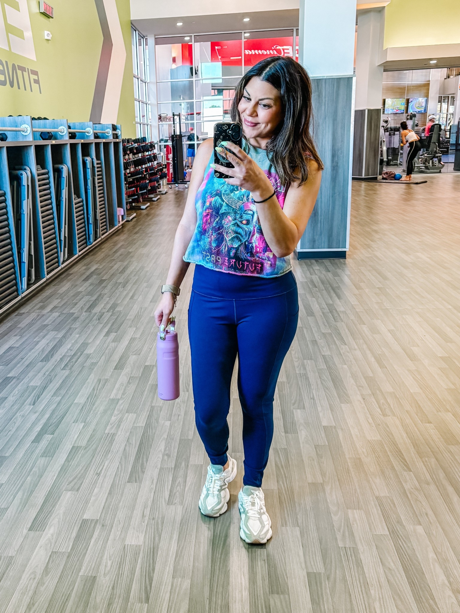 Fall Gym Outfit 💙
Old band tees with comfy pants!! 
Linked for ya!!
Fit TTS!!

#LTKShoeCrush #LTKStyleTip #LTKActive