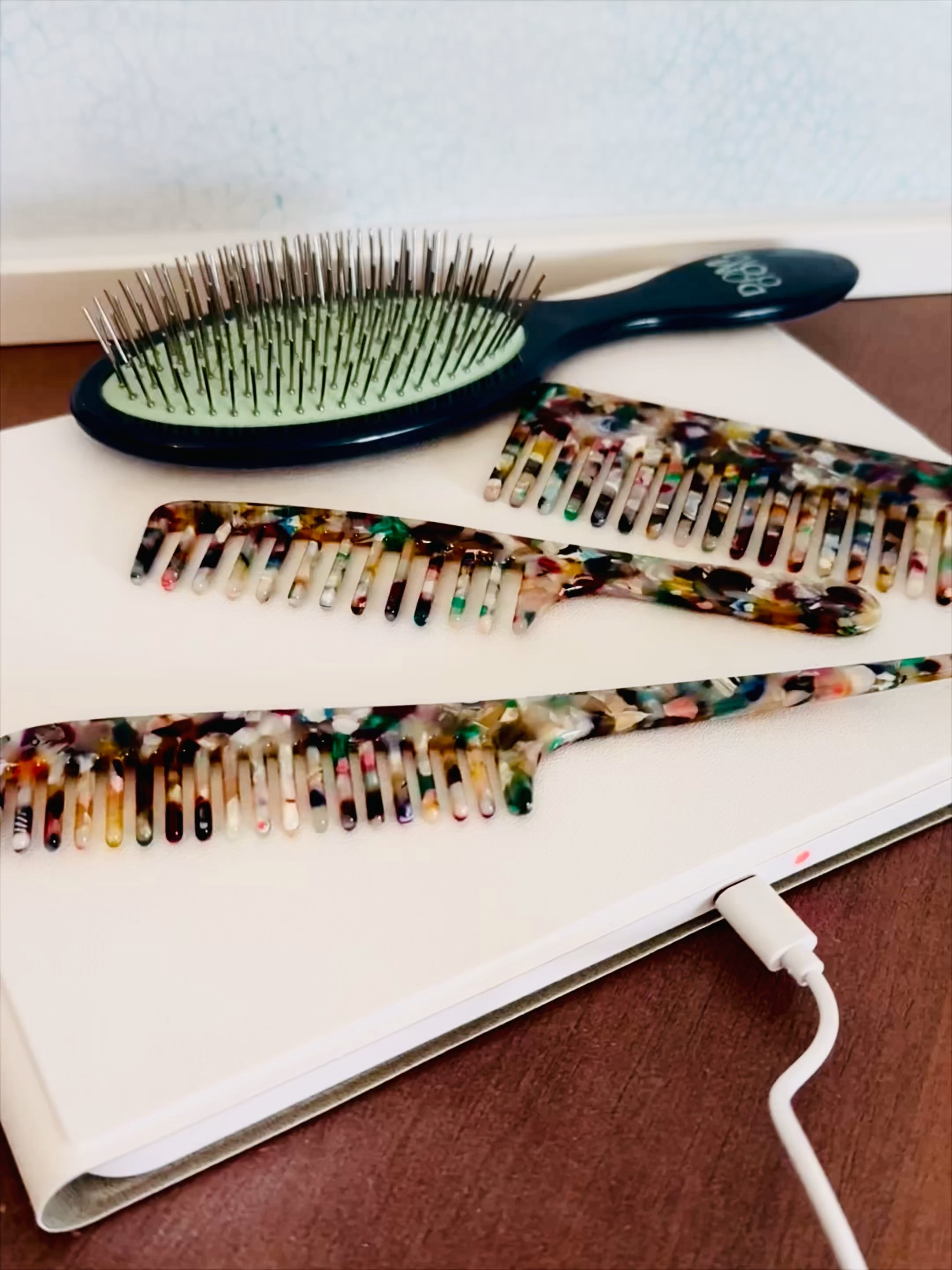 AMAZON FINDS 

TORTOISE WIDE COMB SET
𝘼 𝙜𝙧𝙚𝙖𝙩𝙘𝙦𝙪𝙖𝙡𝙪𝙩𝙮 𝙘𝙤𝙢𝙗 𝙨𝙚𝙩, 𝙚𝙡𝙚𝙜𝙖𝙣𝙩 𝙩𝙤𝙧𝙩𝙤𝙞𝙨𝙚 𝙙𝙚𝙨𝙞𝙜𝙣. 𝙒𝙞𝙙𝙚 𝙩𝙚𝙚𝙩𝙝 𝙙𝙚𝙨𝙞𝙜𝙣𝙚𝙙 𝙬𝙞𝙩𝙝 𝙧𝙤𝙪𝙣𝙙𝙚𝙙 𝙩𝙚𝙚𝙩𝙝, 𝙩𝙝𝙖𝙩 𝙜𝙡𝙞𝙙𝙚 𝙩𝙝𝙧𝙤𝙪𝙜𝙝 𝙮𝙤𝙪𝙧 𝙝𝙖𝙞𝙧 𝙬𝙞𝙩𝙝𝙤𝙪𝙩 𝙥𝙪𝙡𝙡𝙞𝙣𝙜 𝙤𝙧 𝙨𝙘𝙧𝙖𝙩𝙘𝙝𝙞𝙣𝙜 𝙮𝙤𝙪𝙧 𝙨𝙘𝙖𝙡𝙥. 𝙑𝙚𝙧𝙮 𝙙𝙪𝙧𝙖𝙗𝙡𝙚.

Wet Brush ~ Made for Detangling 𝙐𝙨𝙚 𝙩𝙝𝙞𝙨 𝙬𝙚𝙩 𝙙𝙚𝙩𝙖𝙣𝙜𝙡𝙚𝙧 𝙞𝙣 𝙩𝙝𝙚 𝙨𝙝𝙤𝙬𝙚𝙧, 𝙖𝙛𝙩𝙚𝙧 𝙨𝙝𝙤𝙬𝙚𝙧𝙞𝙣𝙜 𝙤𝙧𝙤𝙣 𝙙𝙖𝙢𝙥 𝙝𝙖𝙞𝙧. 𝙏𝙝𝙚 𝙙𝙧𝙖𝙞𝙣𝙖𝙜𝙚𝙝𝙤𝙡𝙚𝙨 𝙞𝙣 𝙩𝙝𝙪𝙨 𝙙𝙚𝙨𝙞𝙜𝙣 𝙖𝙧𝙚 𝙢𝙖𝙙𝙚 𝙛𝙤𝙧 𝙩𝙝𝙞𝙨 𝙥𝙪𝙧𝙥𝙤𝙨𝙚. 𝙇𝙞𝙜𝙝𝙩𝙬𝙚𝙞𝙜𝙝𝙩 𝙖𝙣𝙙 𝙘𝙤𝙢𝙥𝙖𝙘𝙩, 𝙨𝙤𝙡𝙞𝙙 𝙥𝙞𝙣𝙨, 𝙣𝙤 𝙗𝙖𝙡𝙡𝙨 𝙤𝙣 𝙩𝙞𝙥𝙨 𝙩𝙤 𝙢𝙖𝙠𝙚 𝙗𝙧𝙪𝙨𝙝𝙞𝙣𝙜 𝙤𝙣 𝙙𝙖𝙢𝙥 𝙝𝙖𝙞𝙧 𝙤𝙧 𝙙𝙧𝙮 𝙝𝙖𝙞𝙧  𝙜𝙚𝙣𝙩𝙡𝙚 𝙩𝙤 𝙗𝙧𝙚𝙖𝙠 𝙪𝙥 𝙠𝙣𝙤𝙩𝙨 𝙖𝙣𝙙 𝙩𝙖𝙣𝙜𝙡𝙚𝙨 𝙩𝙝𝙖𝙩 𝙥𝙧𝙚𝙫𝙚𝙣𝙩 𝙝𝙖𝙞𝙧 𝙗𝙧𝙚𝙖𝙠𝙖𝙜𝙚 & 𝙝𝙖𝙞𝙧 𝙡𝙤𝙨𝙨. 






#hairbrush #hair #hairbrushes #haircomb #hairstyle #amazonfavorites #comb #fureyelash #haircomb #brush #amazonfinds #amazon

#LTKWatchNow #LTKTravel #LTKBeauty