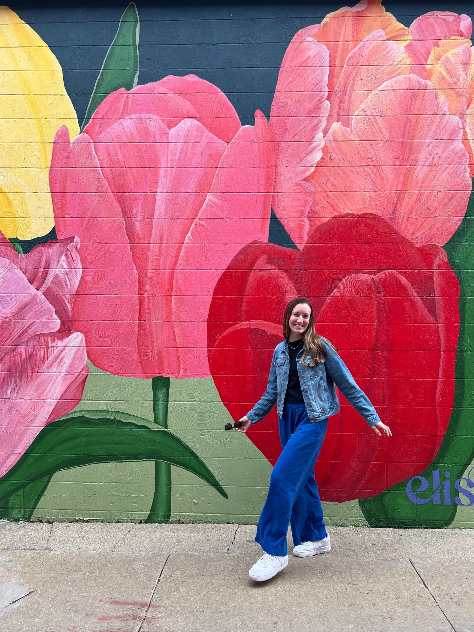 I’ve been loving this wide-leg high rise linen pants for spring! This color is sold out, but there are many other options! 

#LTKFindsUnder50 #LTKTravel #LTKSeasonal