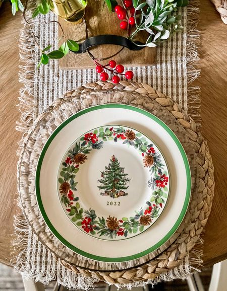 Spode Christmas annual collectible plate
All on SALE
Spode dishes
Christmas china
Christmas end of season sale


#LTKsalealert #LTKHoliday #LTKSeasonal