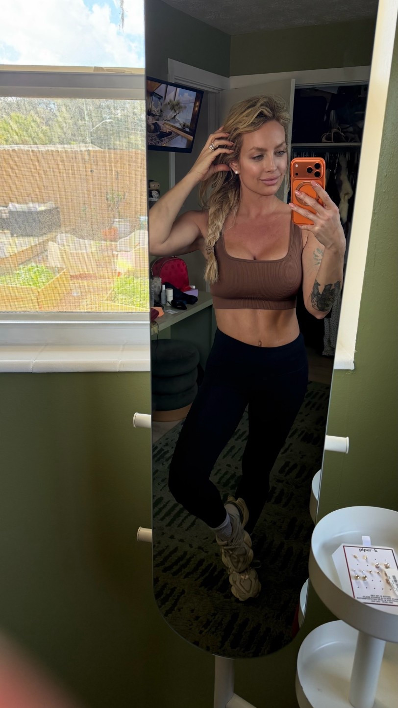 It’s the season mama, all the workouts so we can have the drinks with umbrellas 🌊

#LTKdayinmylife #LTKselfcare #LTKfitnessgoals