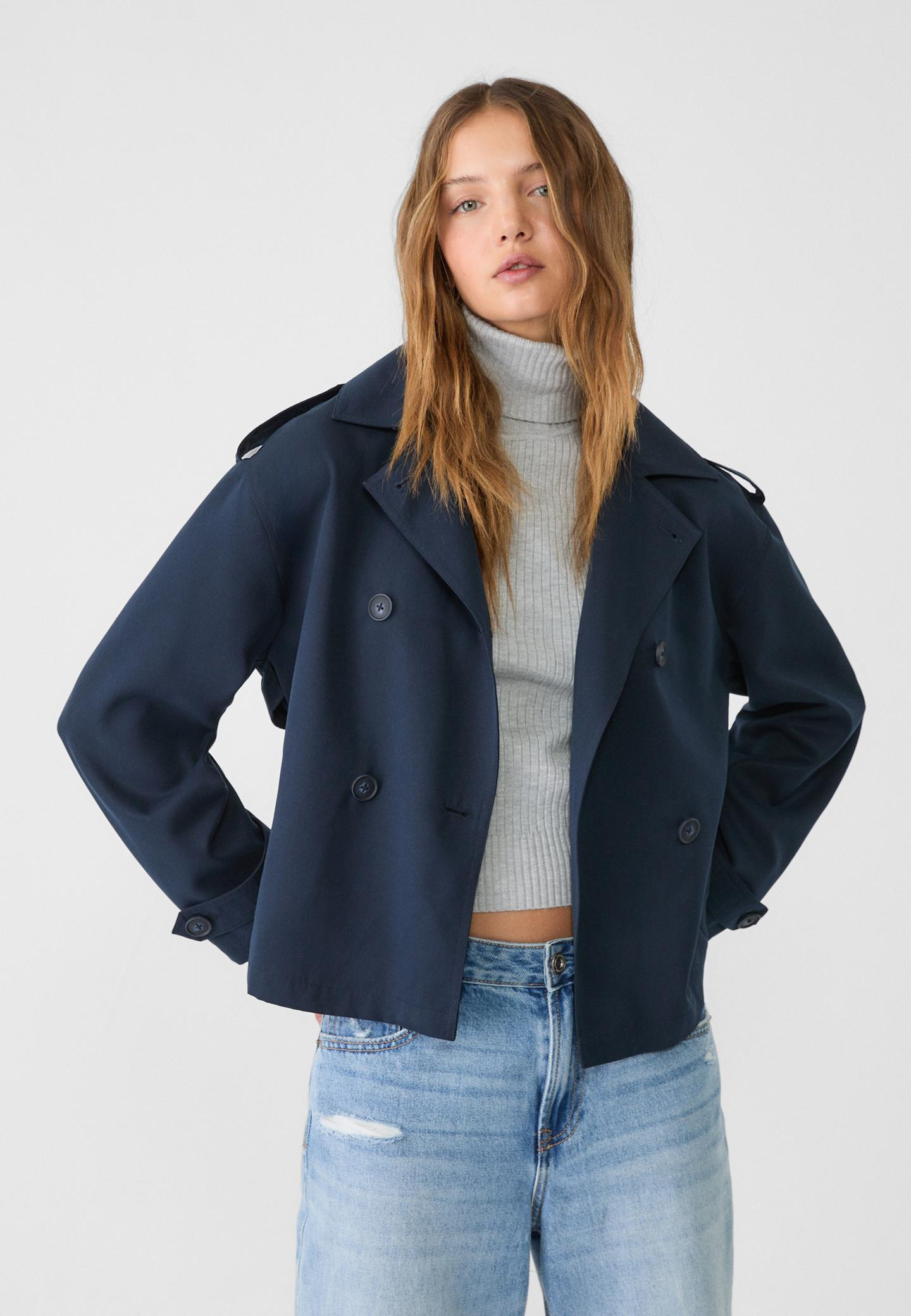 Short trench coat with belt | Stradivarius (UK)