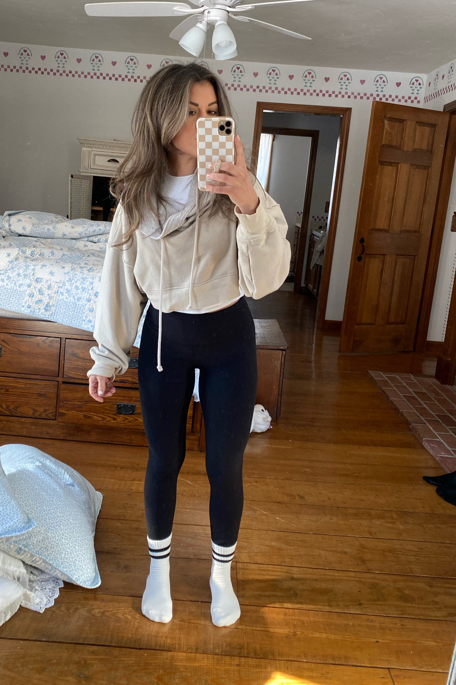 #lululemon #alignpant #tubesock #freepeople 

#LTKBeauty #LTKActive #LTKStyleTip