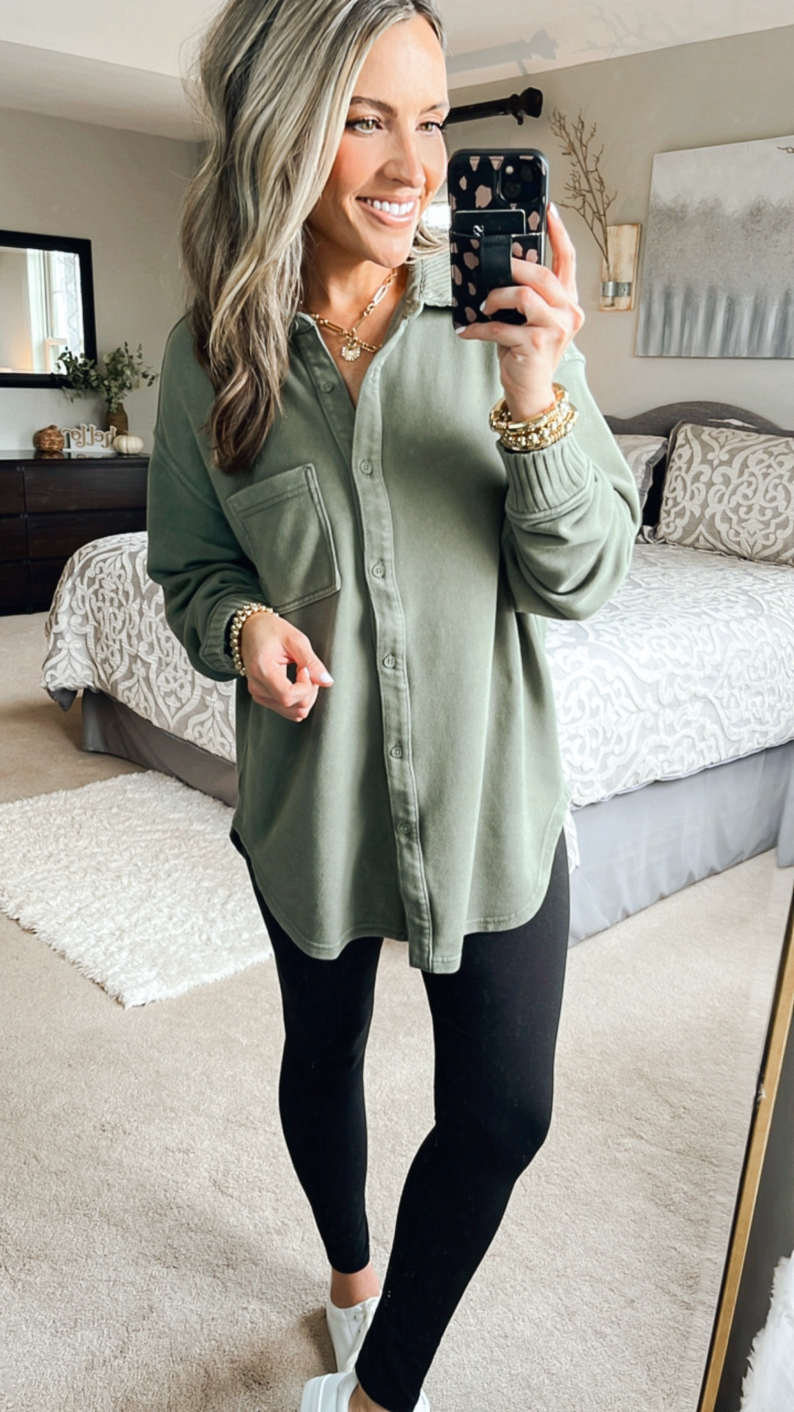 Oversized jacket cardigan. Comes in so many good colors! Great length for leggings. I’m wearing xs 

#LTKFallSale #LTKSaleAlert #LTKStyleTip