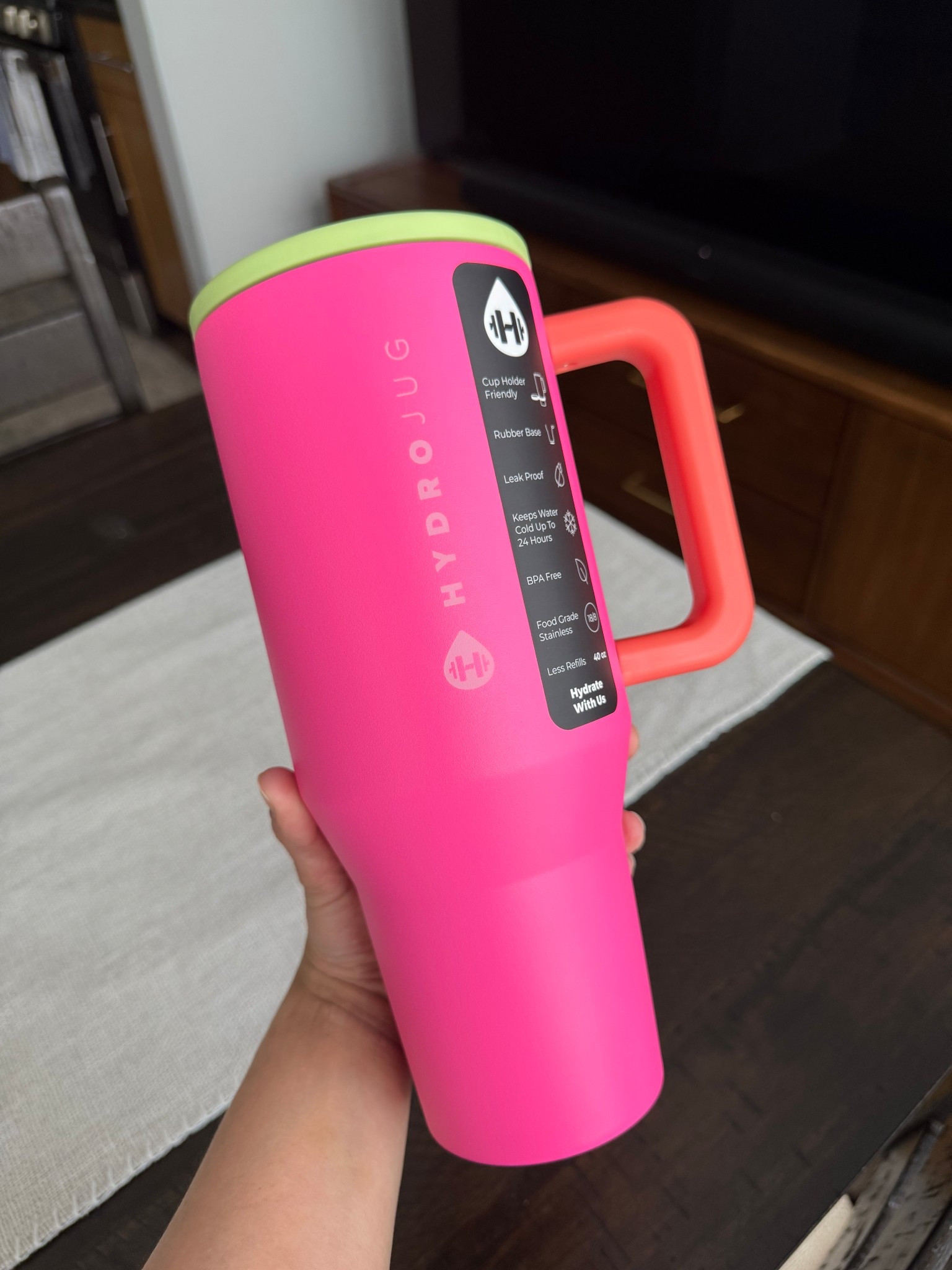 Say hello to my new favorite water bottle 💧✨ This 40 oz HydroJug keeps my water cold all day, fits in the car cup holder, and comes in the cutest colors (I mean, look at this pink 😍). BPA-free, leak-proof, and perfect for staying hydrated on busy days 💕
⁠
Linked it on my LTK for you! 🛍 #HydroJug #LTKFinds #StayHydrated #LTKDaily

#LTKBeauty #LTKWorkwear #LTKActive