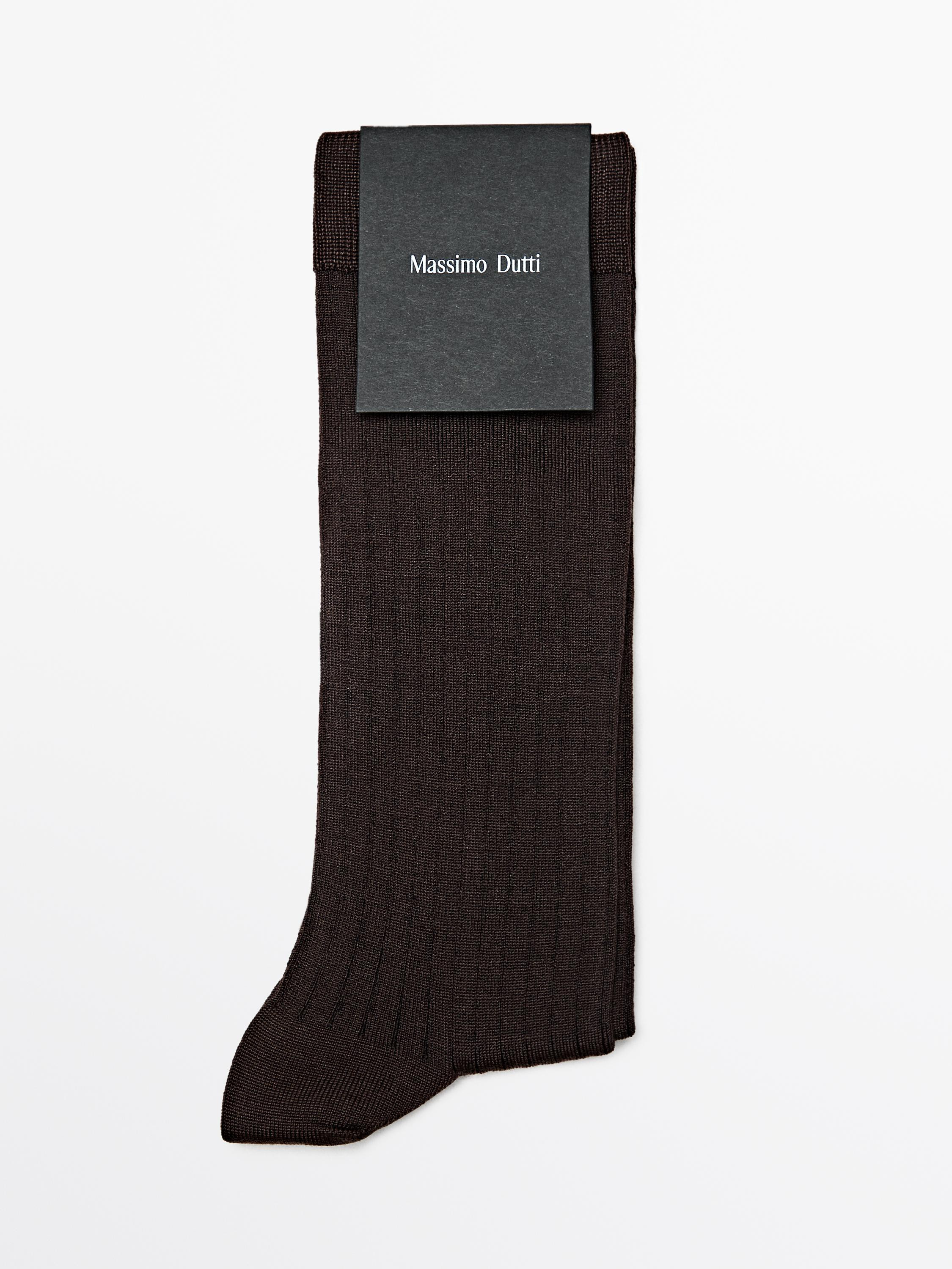 Gerippte Socken aus Seide | Massimo Dutti DE