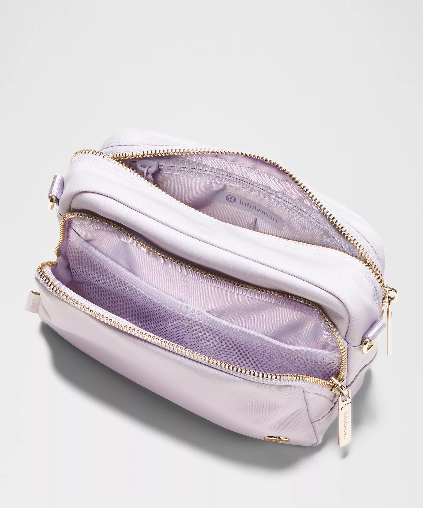 Everywhere Crossbody Bag 2L Metal Hardware | Lululemon (US)