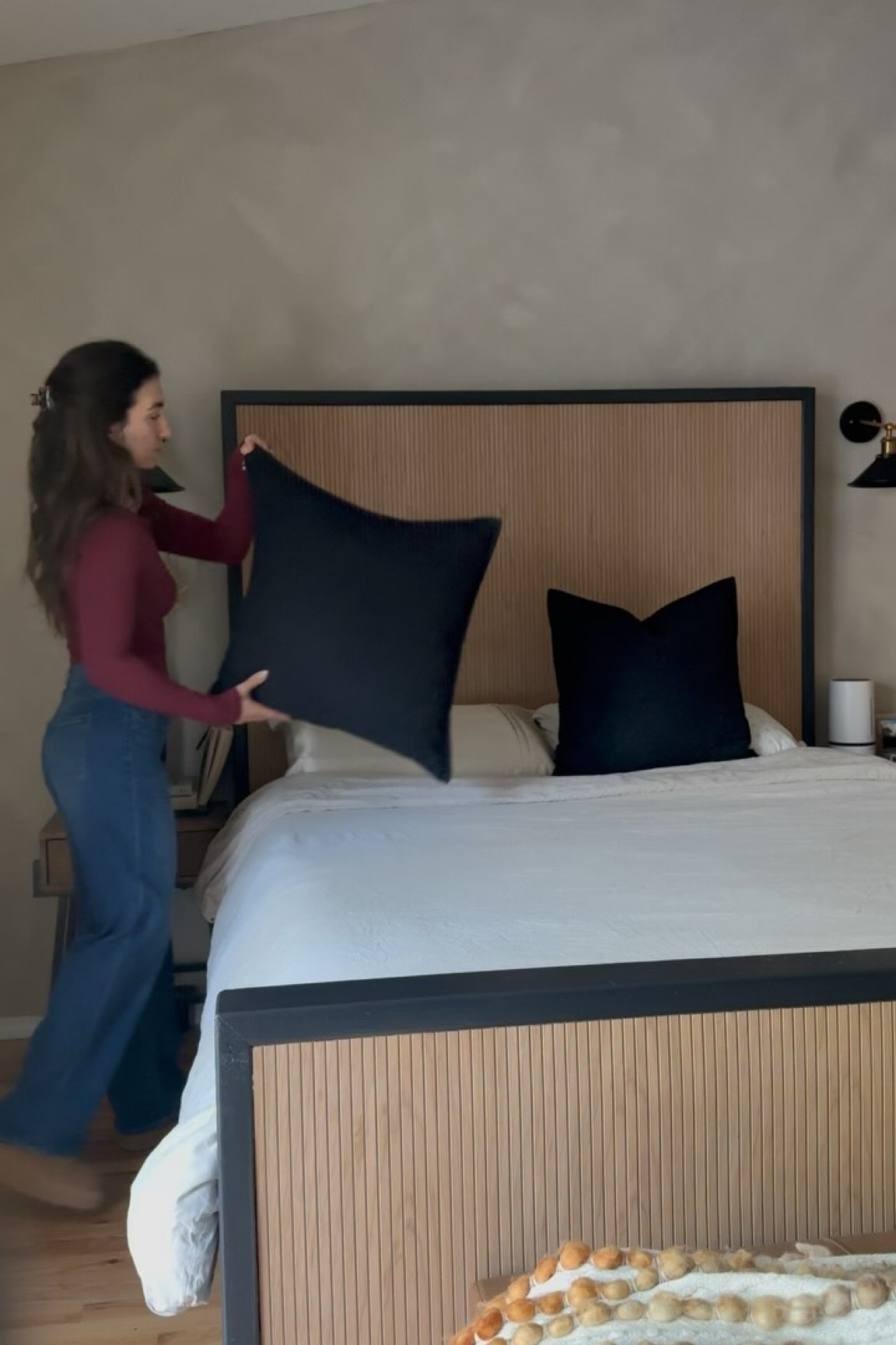 Sunday bed refresh ✨☁️💤

Sunday reset, clean with me, home decor, Sunday outfit
#cleanwithme #sundayreset #fyp