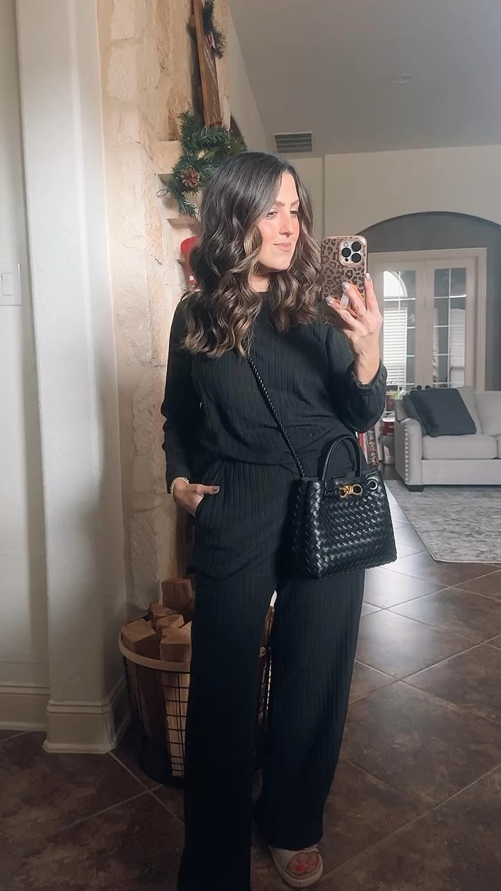 Rainy Saturday calls for comfy outfit! Off to my nail appt. Wearing size medium in lounge set. 

midsize, size 10 outfit, casual mom outfit, easy mom outfit, school pickup outfit, winter style, size 8 outfits, mom style, size medium style on me. 


#LTKstyletip #LTKmidsize #LTKover40