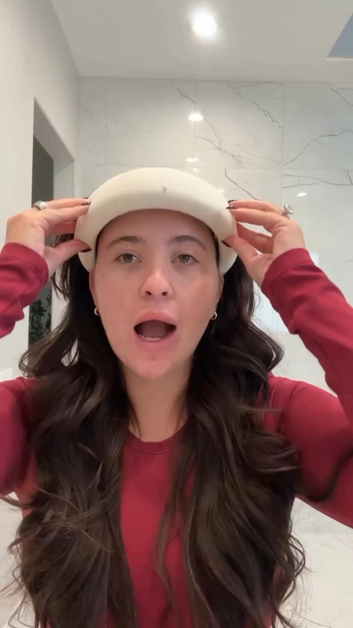 A bit vulnerable opening up about my weight loss struggle & relationship with food. As someone who’s been into fitness for 8 years, I’ve always had a tough relationship with food & my body image so being able to lose 15lbs in a realistic way while also healing my relationship with food is something I’m really proud of! 🫶🏼

Anyways… enjoy this first episode of my wellness diaries & make sure to come back to see more tips on how I lost 15lbs realistically.

#weightloss #weightlossmotivation #weightlossjouney #losingweight #healthandwellness #weightlosstransformation #weightlossstory

#LTKstorytime #LTKfitnessgoals #LTKselfcare