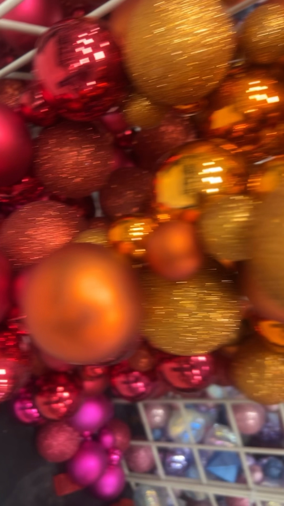 Colorful Christmas 💫💖🎄
… this chromatic garland is currently on sale for under $15!



#LTKHome #LTKHoliday #LTKSeasonal