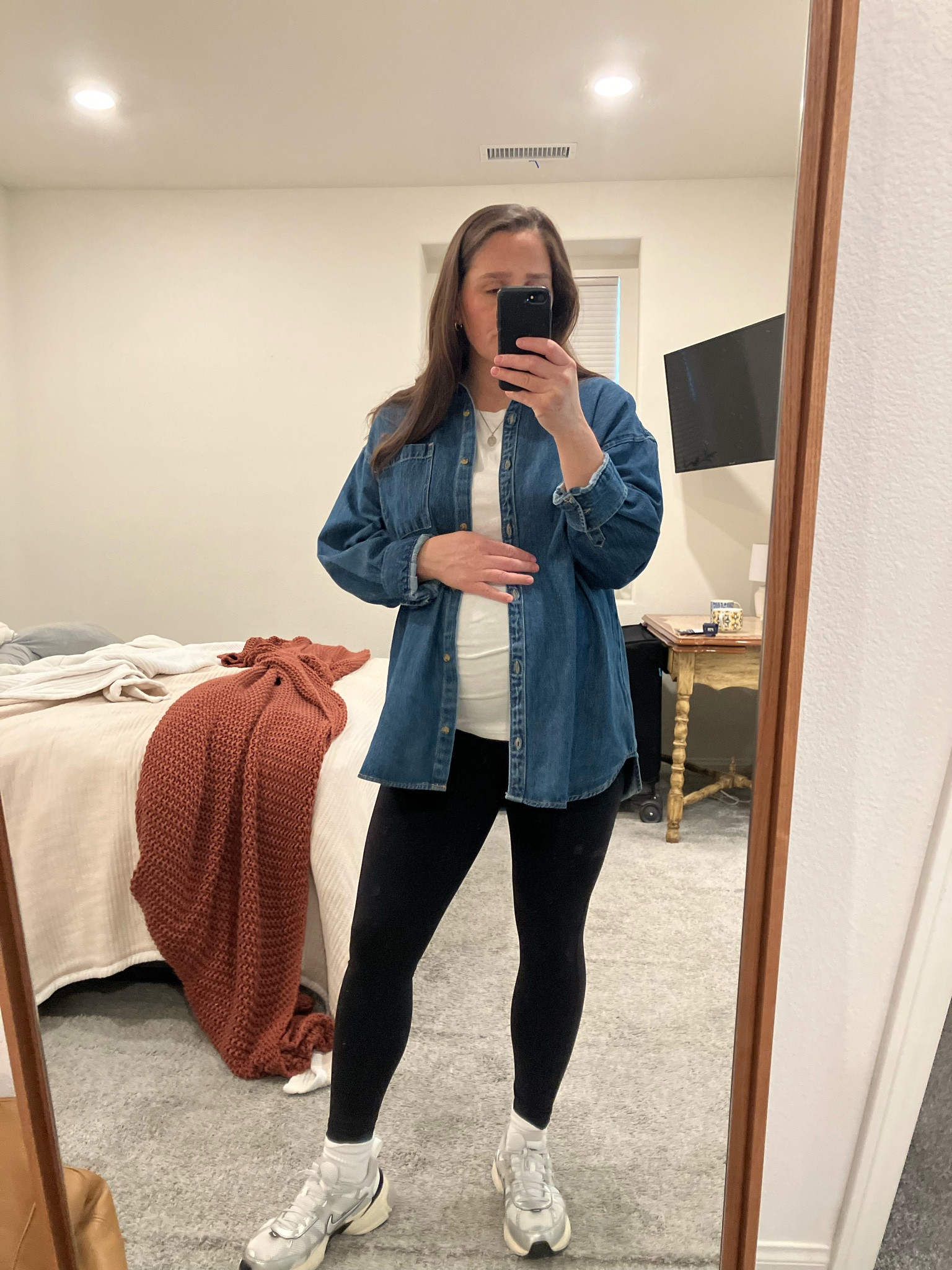 Comfortable maternity outfit

#LTKBump #LTKActive #LTKMidsize