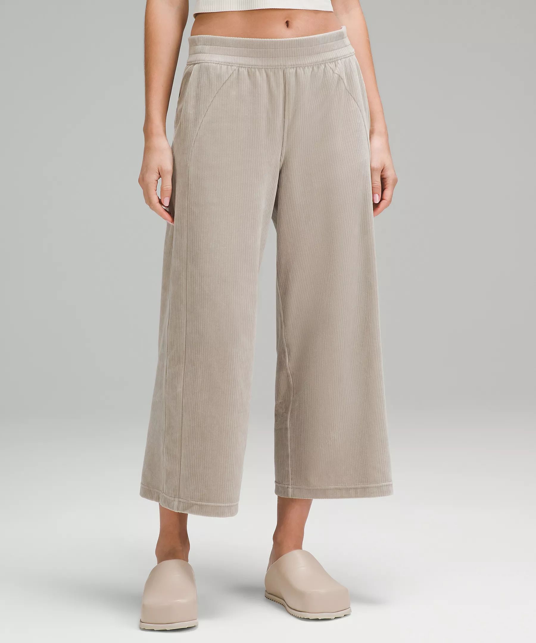 Scuba Mid-Rise Wide-Leg Crop *Velvet Cord | Women's Capris | lululemon | Lululemon (US)