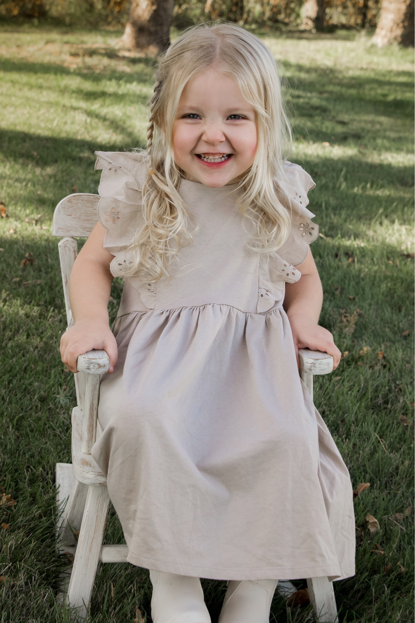 H&M toddler girls dress! So cute & only $9.99! She wore this for family pictures! 

Neutral family pictures/toddler girl dress/ little girl dress/ toddler beige dress/ family picture outfits/toddler girl dress/ H&M baby/ H&M toddler 

#LTKkids