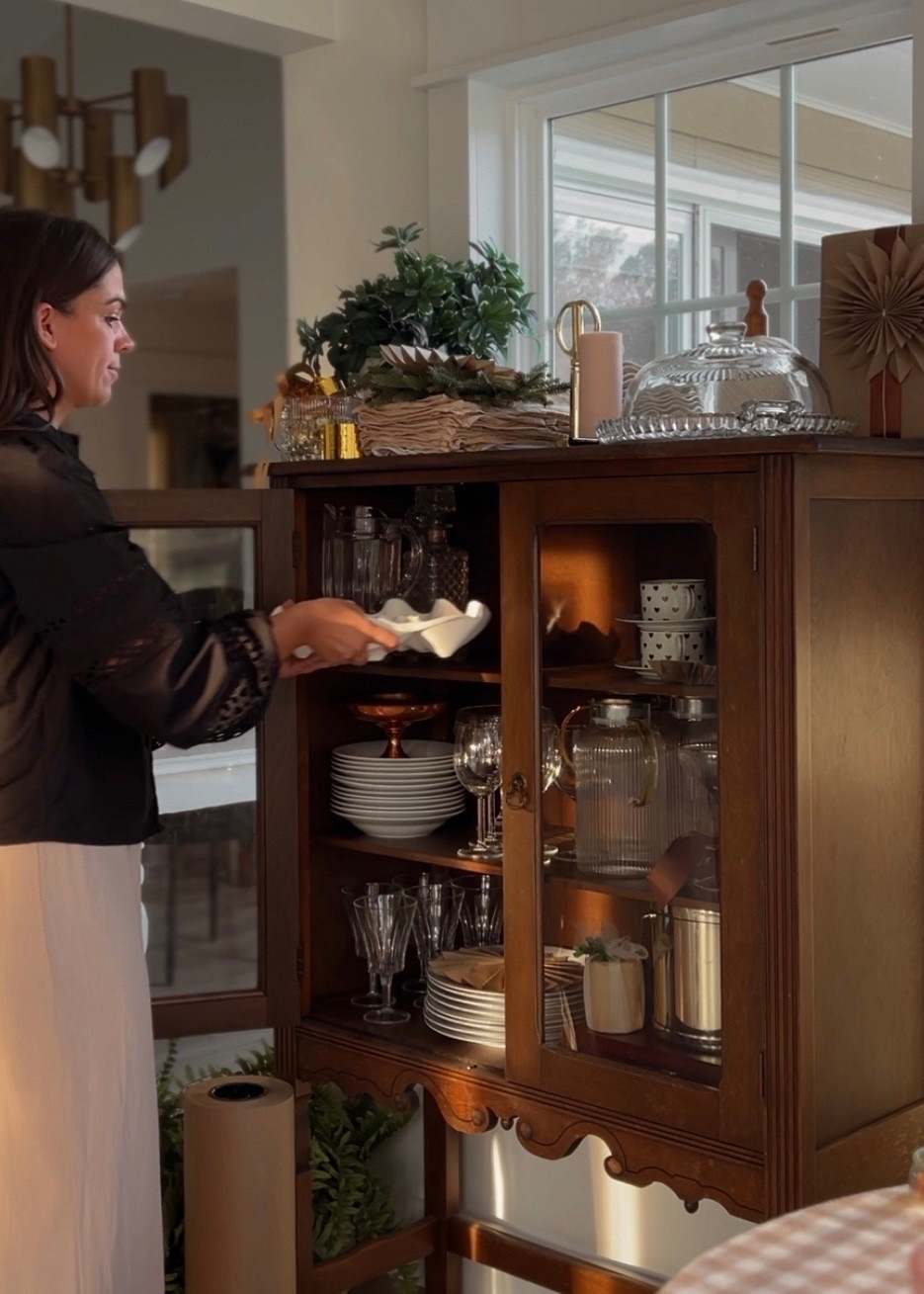 If your hosting feels stressful, start with this: upgrade your serveware. 

These pieces instantly make the whole table look elevated—even when dinner is simple.

Rounded up my favorites so you don’t have to guess. Shop for yourself, a friend, or for your next hostess gift.

#LTKHoliday #LTKHome #LTKGiftGuide