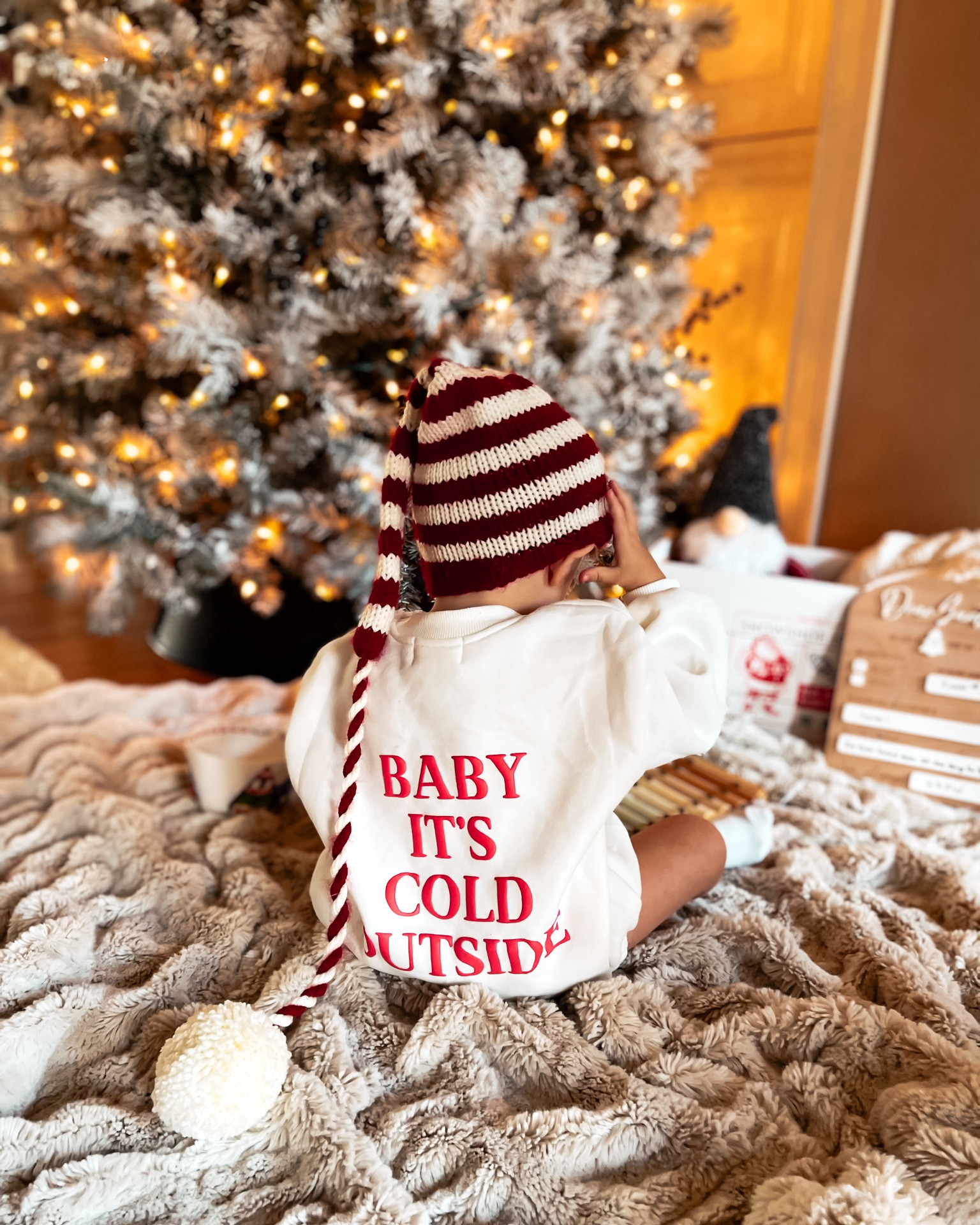 The MOST adorable holiday bubble romper 🎅🏼🎄❄️ and it’s on sale ❤️🤍


#LTKSaleAlert #LTKBaby #LTKHoliday