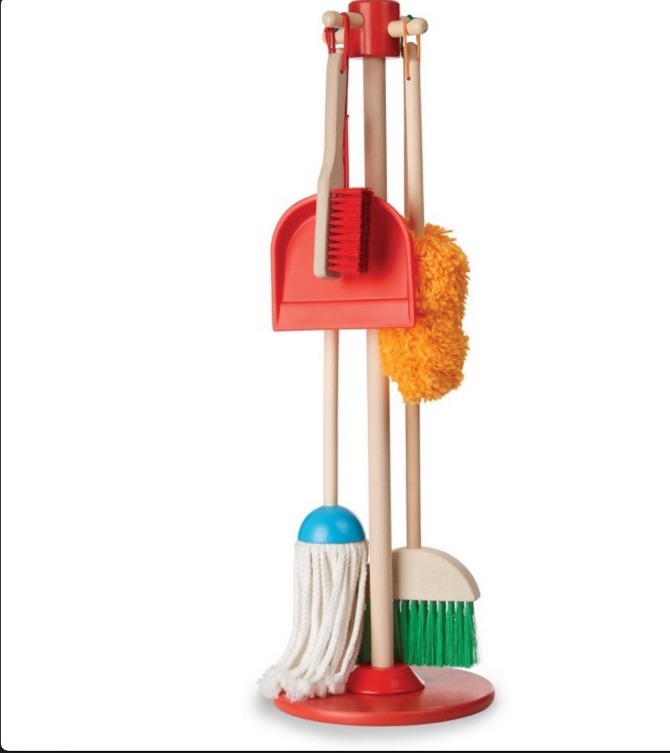 Melissa & Doug cleaning set 