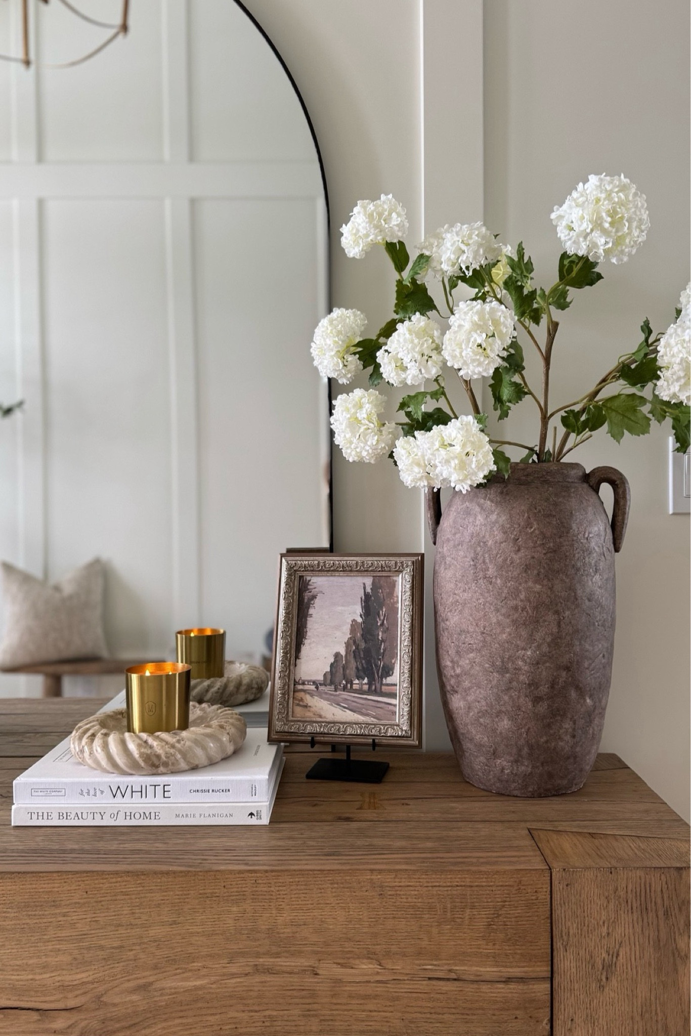 My favorite little moment in our entryway as of recent 🤍🤍 I love these snowball hydrangeas! 

#LTKStyleTip #LTKHome