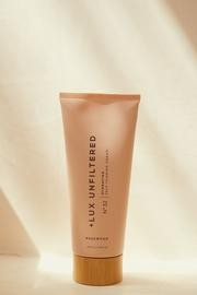 No32
              
              Gradual Self-tanning Cream | +Lux Unfiltered