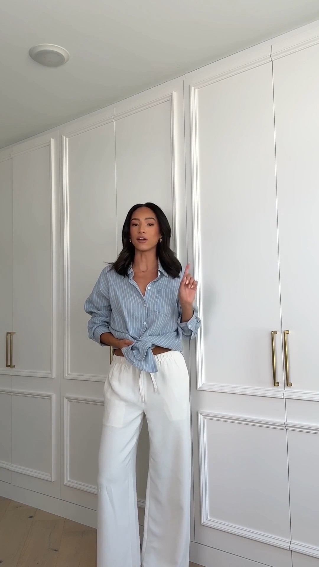 Aritzia SALE! Everything is 20-50% OFF for their summer sale! Wearing size XS blue button-down shirt (exact is sold out but I’ve linked similars) wearing size S cream pull on pants (light birch) 

summer outfit, office outfit, work outfit, summer date night, vacation outfit, dinner outfit, workwear, office outfit, white pants

#LTKSaleAlert #LTKTravel #LTKSeasonal
