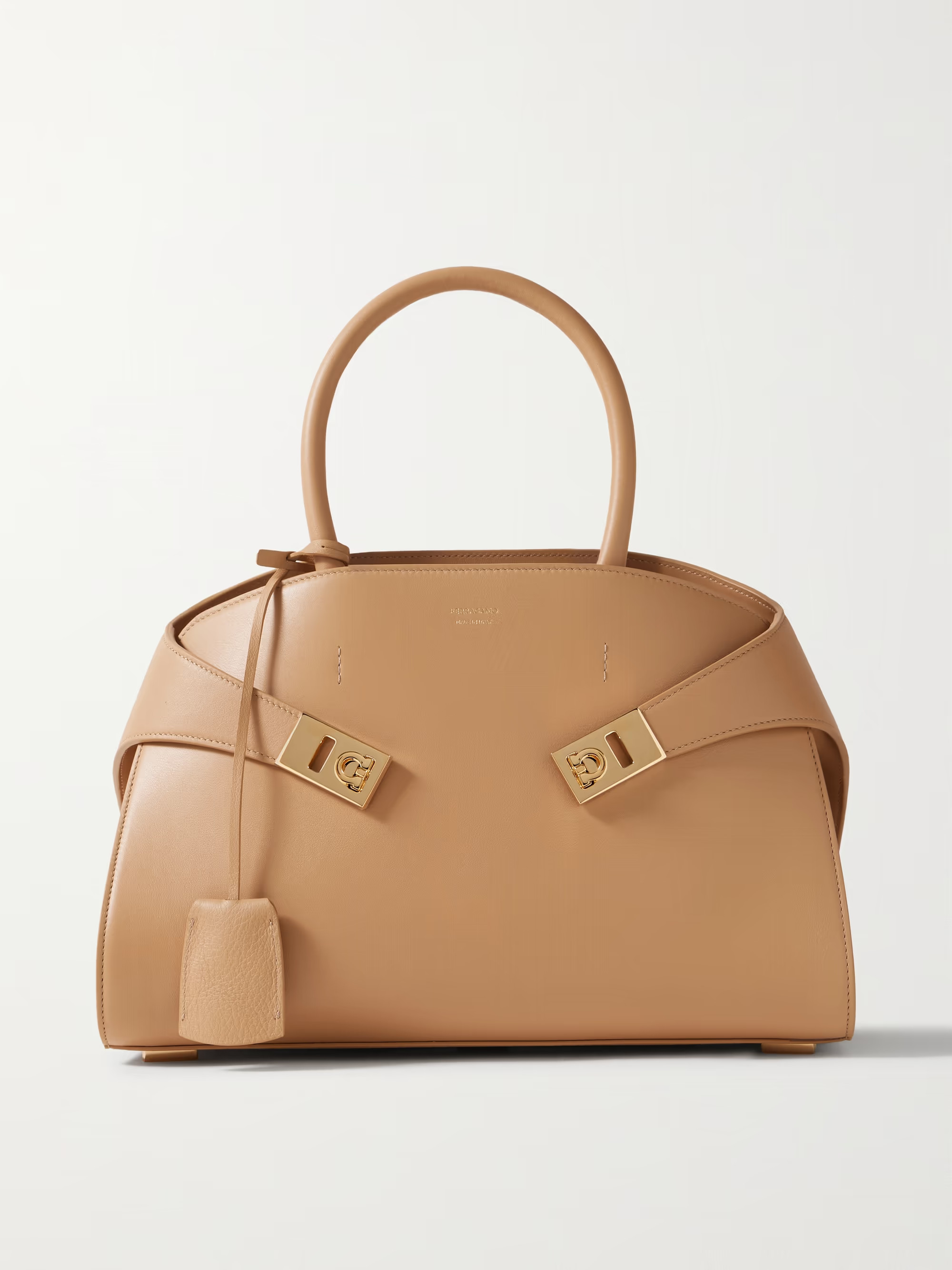 Hug small leather shoulder bag | NET-A-PORTER (UK & EU)