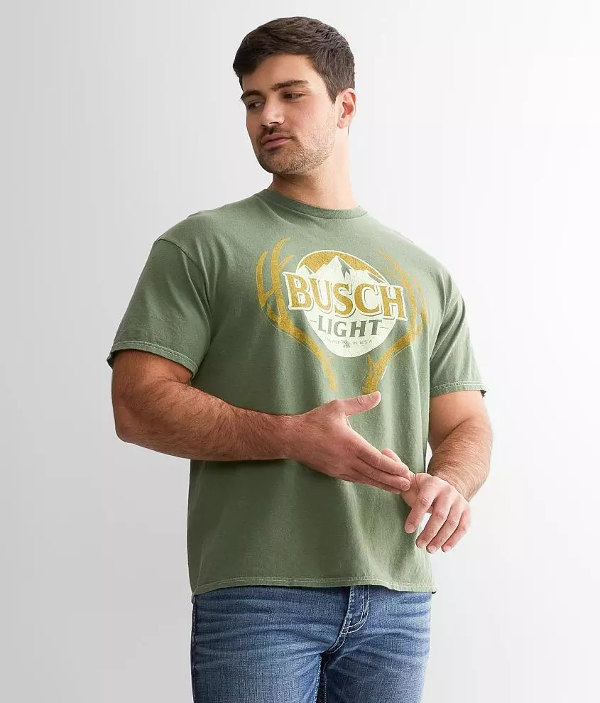 Junkfood Busch Light® Beer Hunting T-Shirt | Buckle