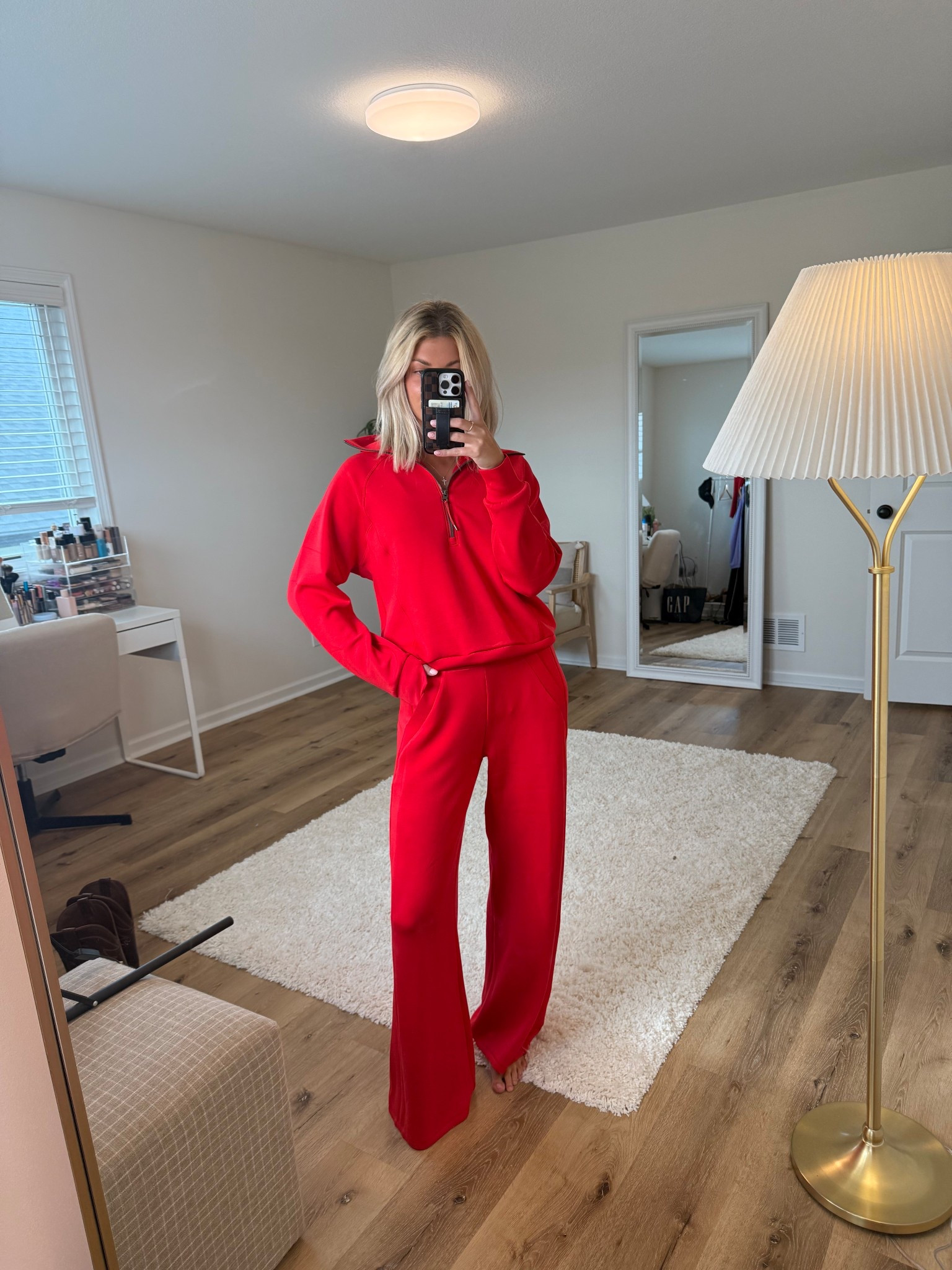 DITCHXSPANX works on first time orders. I’m in mediums. Happy red Friday!! 