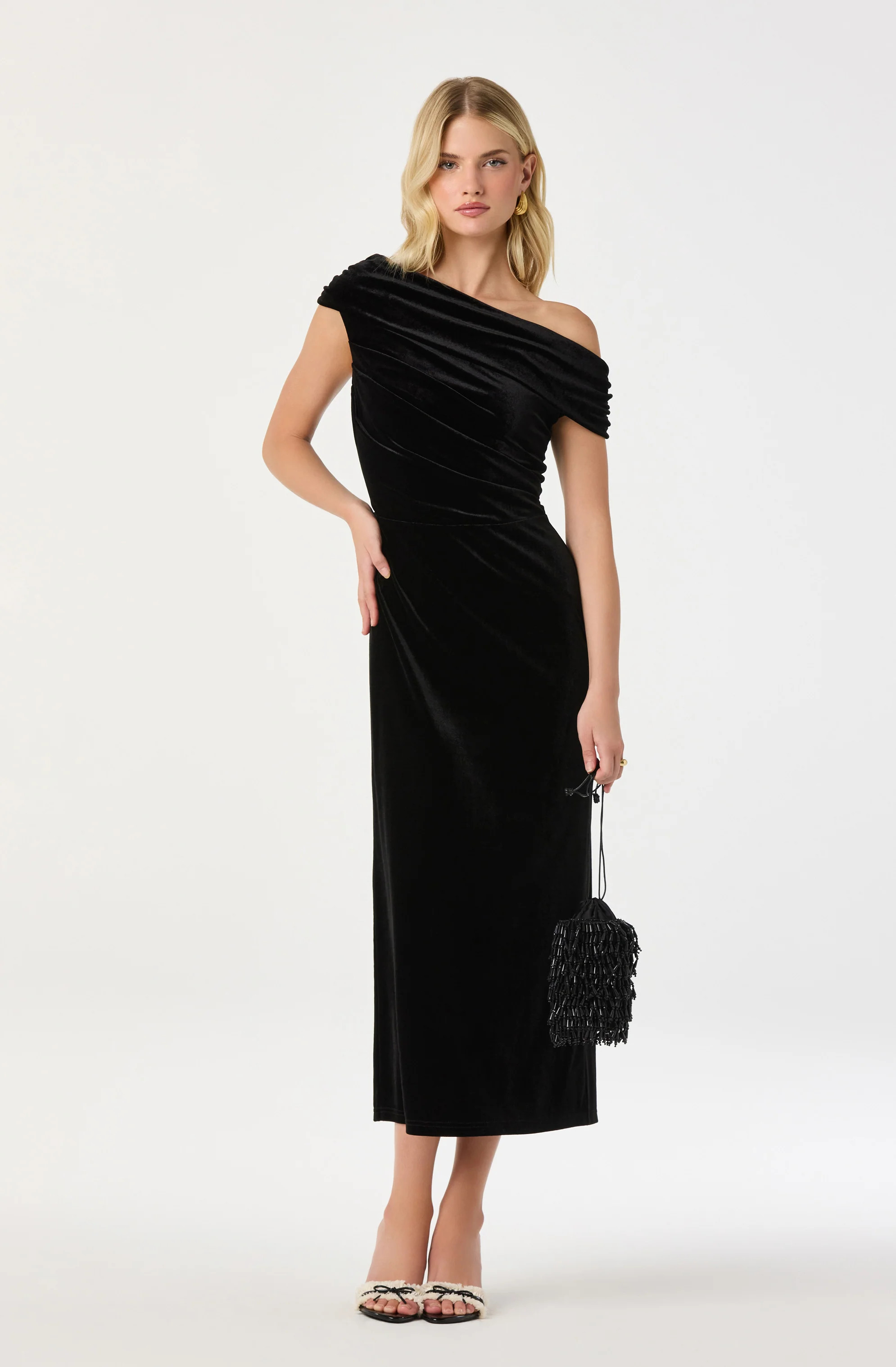Velvet Off Shoulder Midi Dress - Black / L | ASTR The Label (US)