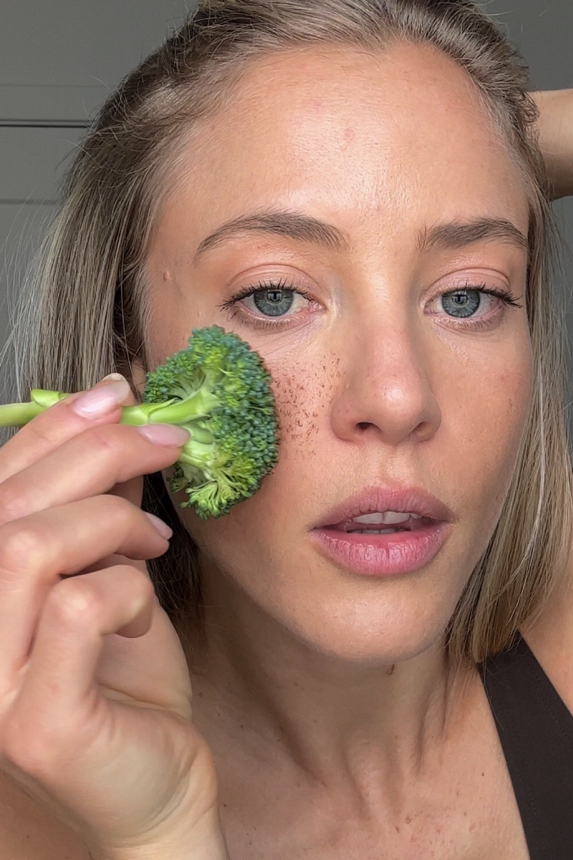 Faux freckles 🥦

#LTKbeauty