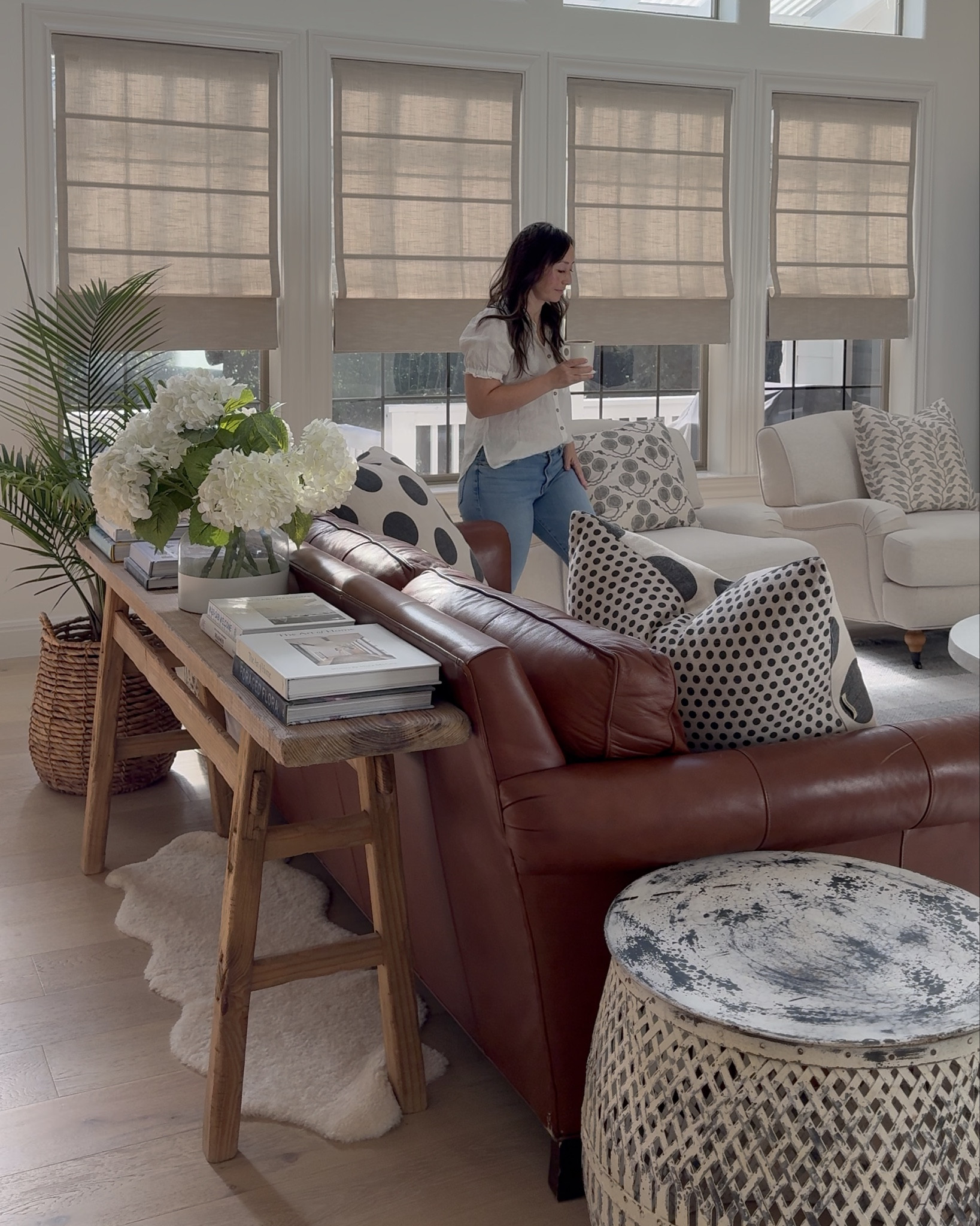 These motorized @twopagescurtains #ad roman shades are the most transformative and luxurious design element you can add to your space.🪟✨ 

I feel so pampered when I walk into this room and let in the gorgeous sunlight with a tap of a button.

We chose the unlined, Jawara Linen Cotton Cordless Motorized Roman Shades in J401-3 Oatmeal. They are the perfect neutral color. The luxiuous texture cozies up any room in your home. Order the sample fabric deck to find your perfect fabric.

✨ Save this post for your next window project and head to my Stories to see more of this transformation!

💡 Use my code CHRISTINAWARREN for 22%. This is your sign to transform your space with window treatments!

Follow for more transformational home design tips as I layer in the details to this space.
#twopageshome #windowtreatements #romanshades #livingroomdesign 