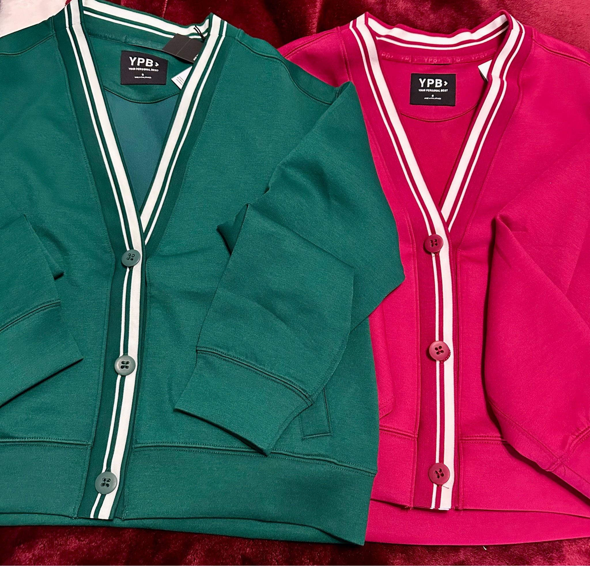 How do I choose!?  They’re that plush neoknit material that Abercrombie does so well!  
.
#cardigan #athleisure #layers

#LTKFindsUnder100 #LTKOver40 #LTKCyberWeek