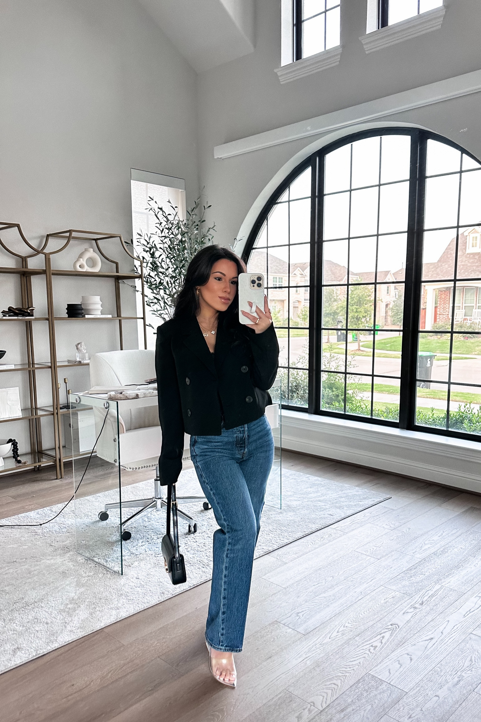 Cropped blazer on sale this weekend! Wearing size 00 (fits TTS) 

#LTKSaleAlert #LTKFindsUnder100 #LTKFallSale