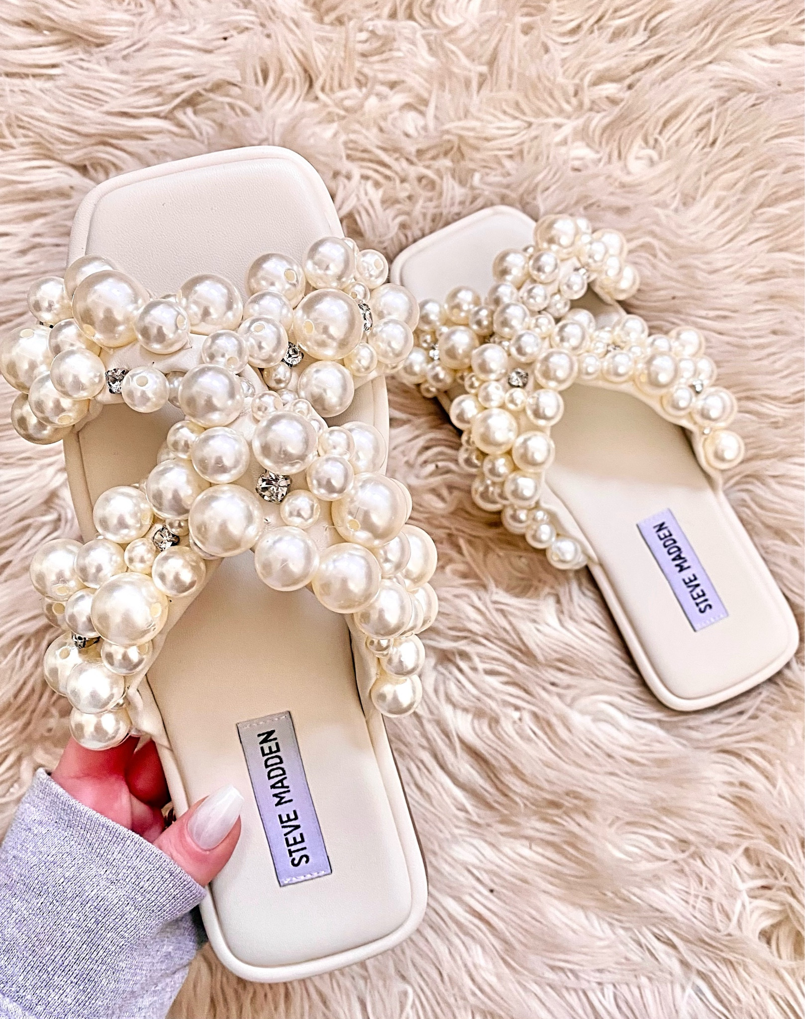 Steve Madden sandals, pearl sandals, spring sandals, white sandals, resort wear, slide sandals 

#LTKtravel #LTKshoecrush #LTKFind