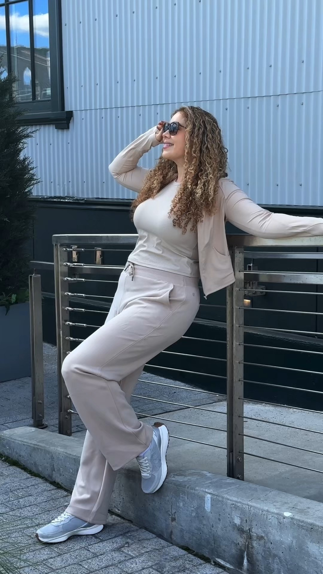 Keeping it cozy but polished with my Amazon finds 🖤✨
Linked this buttery-soft top, sleek G4Free pants, and lightweight jacket on LTK so you can shop the whole look! Perfect for WFH, errands, or just feeling comfy & cute. 

#LTKSeasonal #LTKMidsize #LTKFindsUnder50