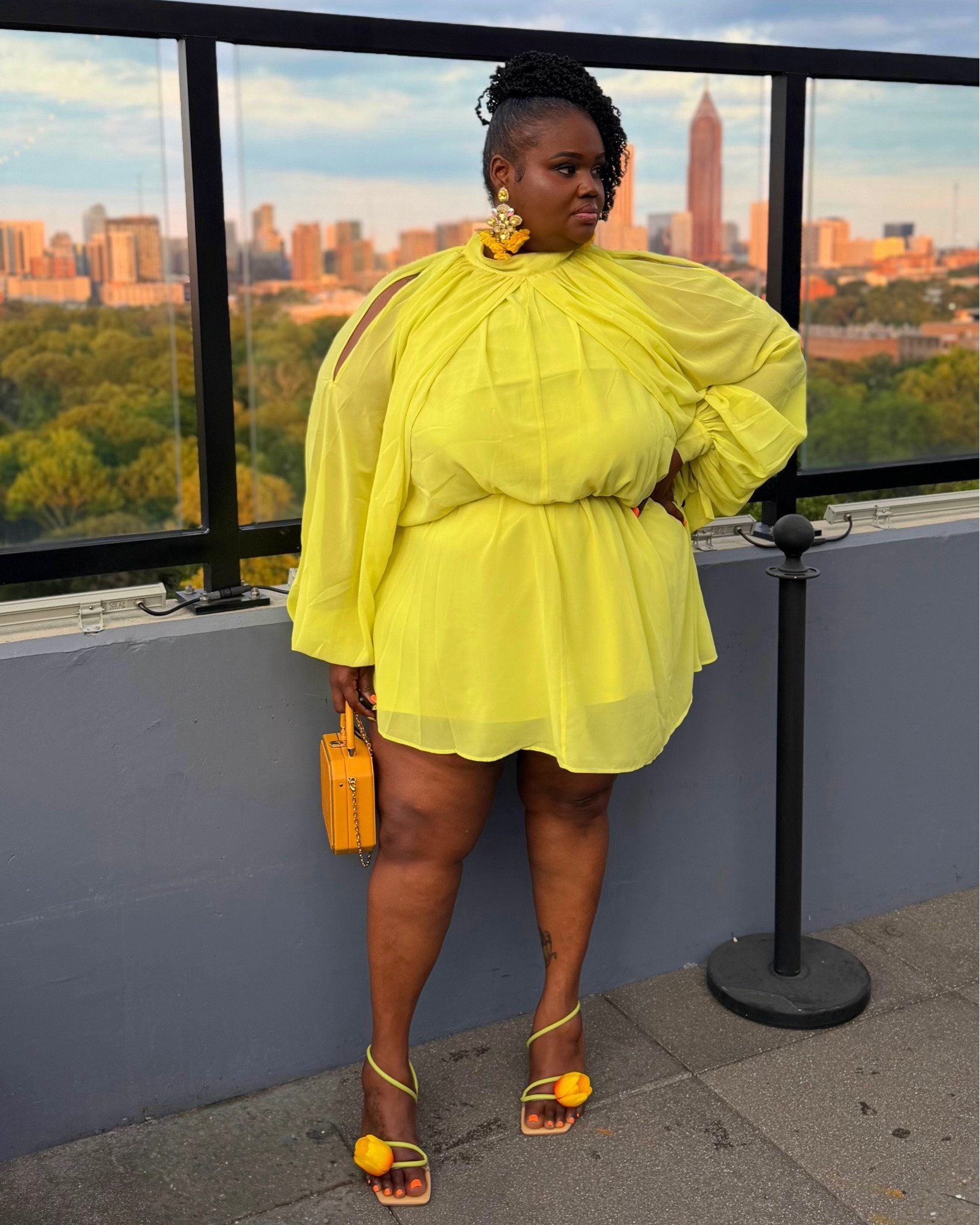 Always show up in style! That’s what my mama taught me! 
I had such a great time at the rooftop party at Wagyu House @wagyuhouseatl with @jointhesocialgap ! It was wonderful to network, connect with new faces, and build meaningful relationships. I always love supporting my friend @abeillecreations , who was one of the spotlight speakers! Thank you, @dralyssacombs , for curating such an amazing space that brings together creatives, entrepreneurs, and community. Looking forward to the next one!

#TheSocialGap #AtlantaEvents #ContentCreator #AtlantaCreator 

Dress: @asos 
Shoes: @amazonfashion 
Handbag: @shein_us