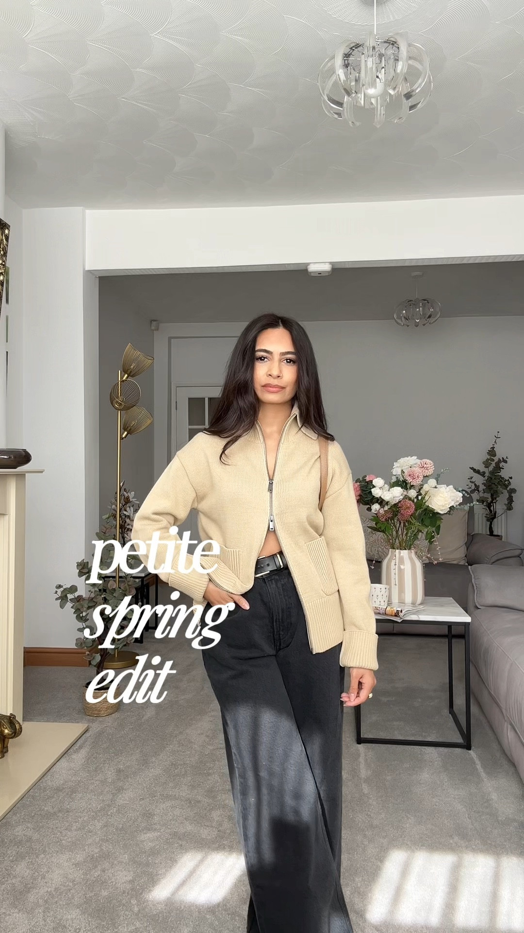 spring styling as a 4’11 girlie 🌷🌸✨
finding everyday pieces that feel effortless 

White Trousers - Next - W82-937
Grey Trousers - Next - H29-260
Check Jacket - Zara - 3046/041/093
Blue jeans - Zara - 4725/021/427



#LTKpetite #LTKspring #LTKuk