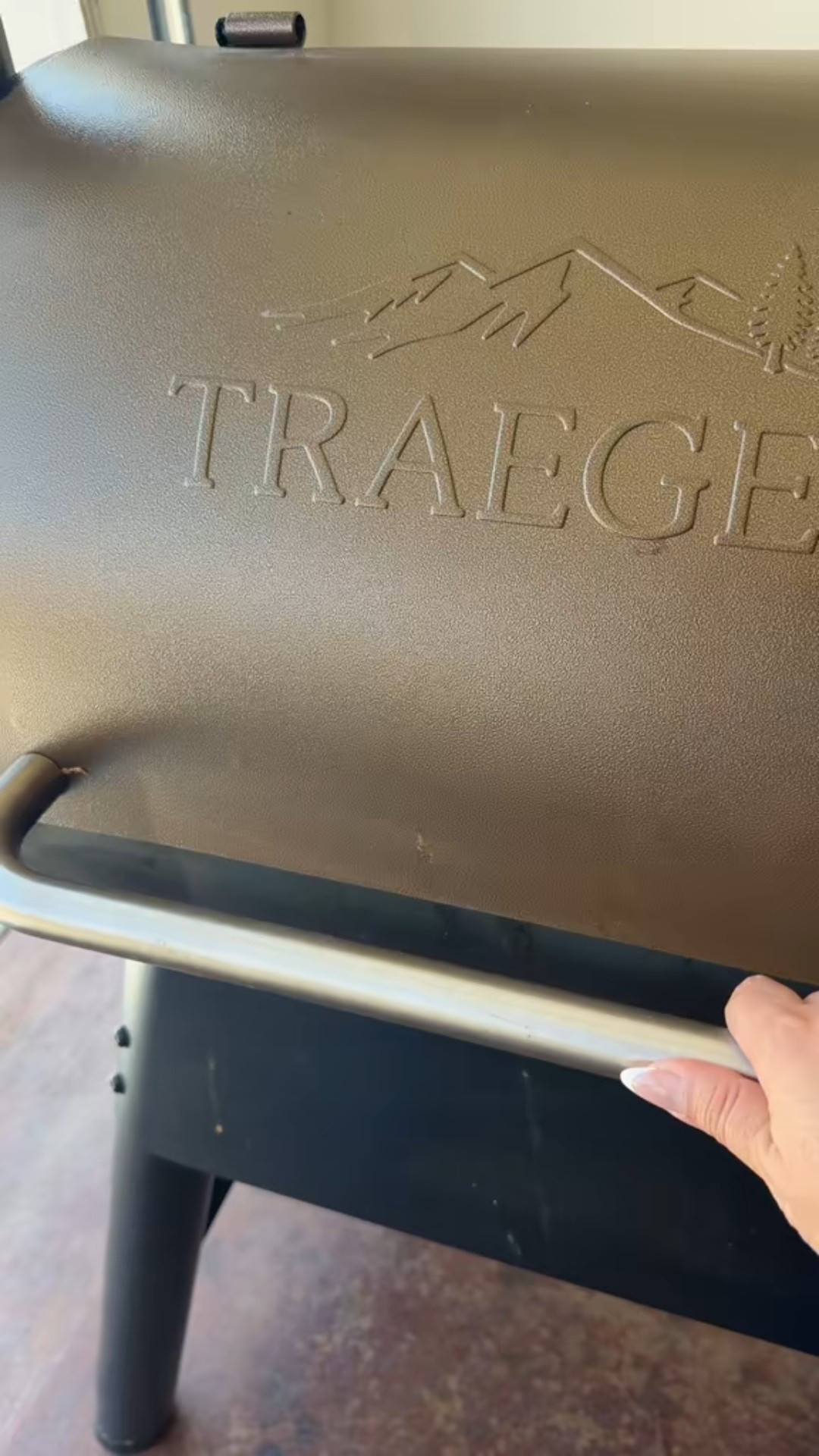 Smoked a tenderloin for Christmas and it came out PERFECT 😮‍🔥
Used the Meater Pro thermometer and didn’t have to guess once. Juicy, tender, and stress-free cooking.
If you smoke meat, this is a game changer. 🔥🥩
#MeaterPro #SmokedTenderloin #ChristmasDinner #SmokingMeat #BBQLife