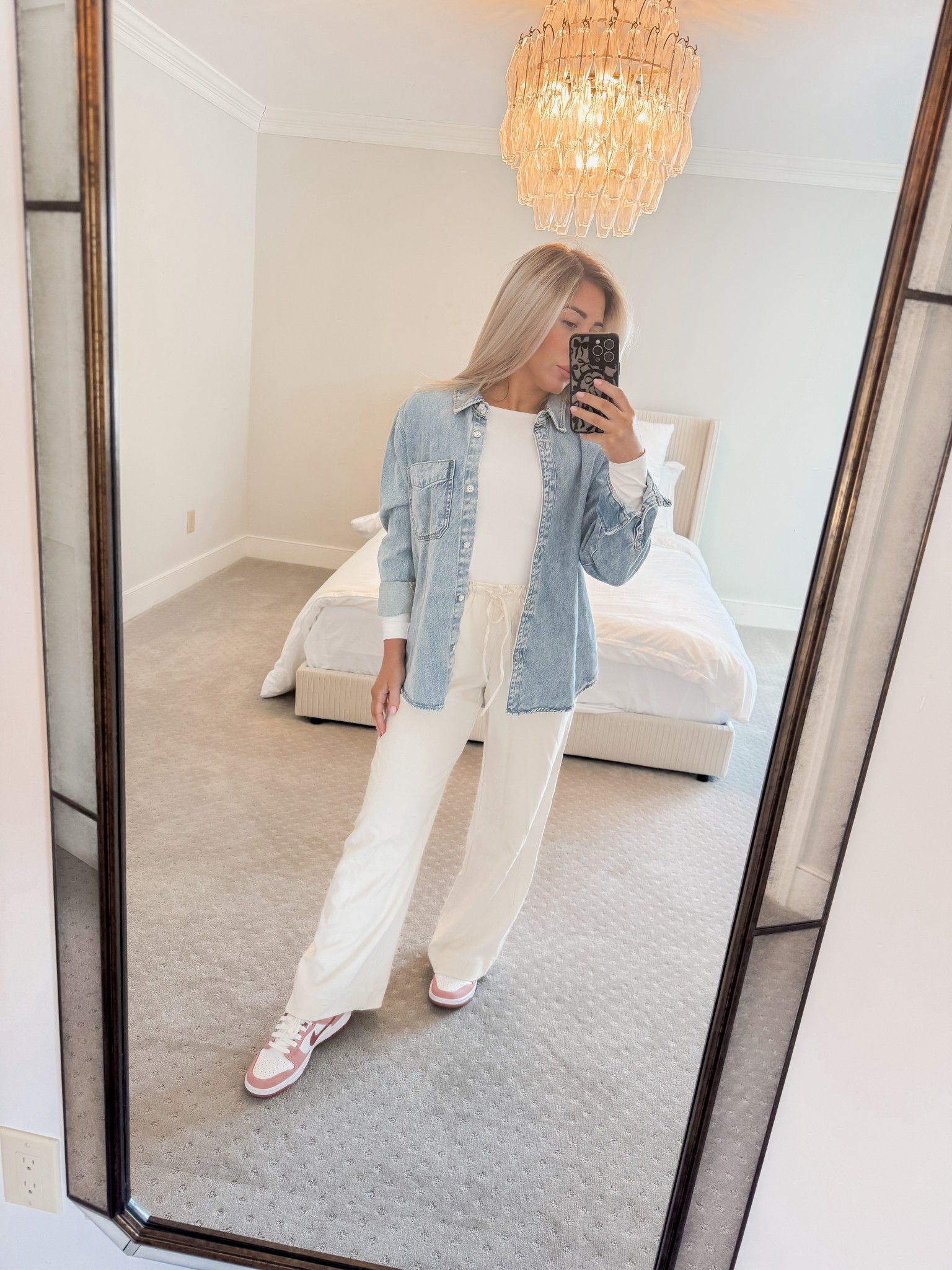 Mom uniform but make it cute 🩵🤍
.
.
#cozy #ootd #denim #pants #mom 

#LTKmomlife #LTKgrwm #LTKootd